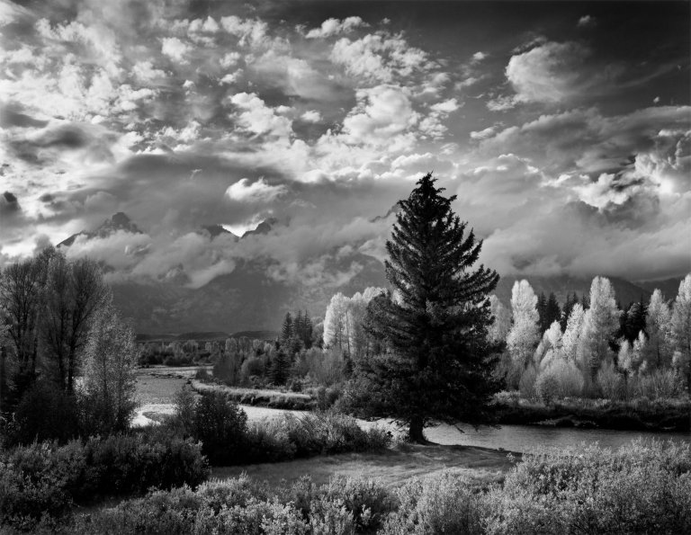 Auf diesem Bild ist das folgende Kunstwerk zu sehen: Howard Bond. The Tetons and Snake River, Wyoming. 1980.