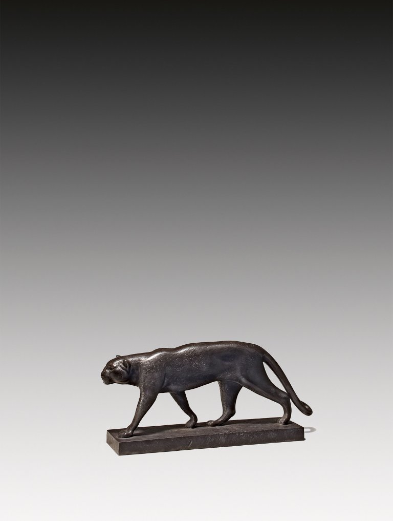 Auf diesem Bild ist das folgende Kunstwerk zu sehen: Fritz Behn. Panther. 1909.