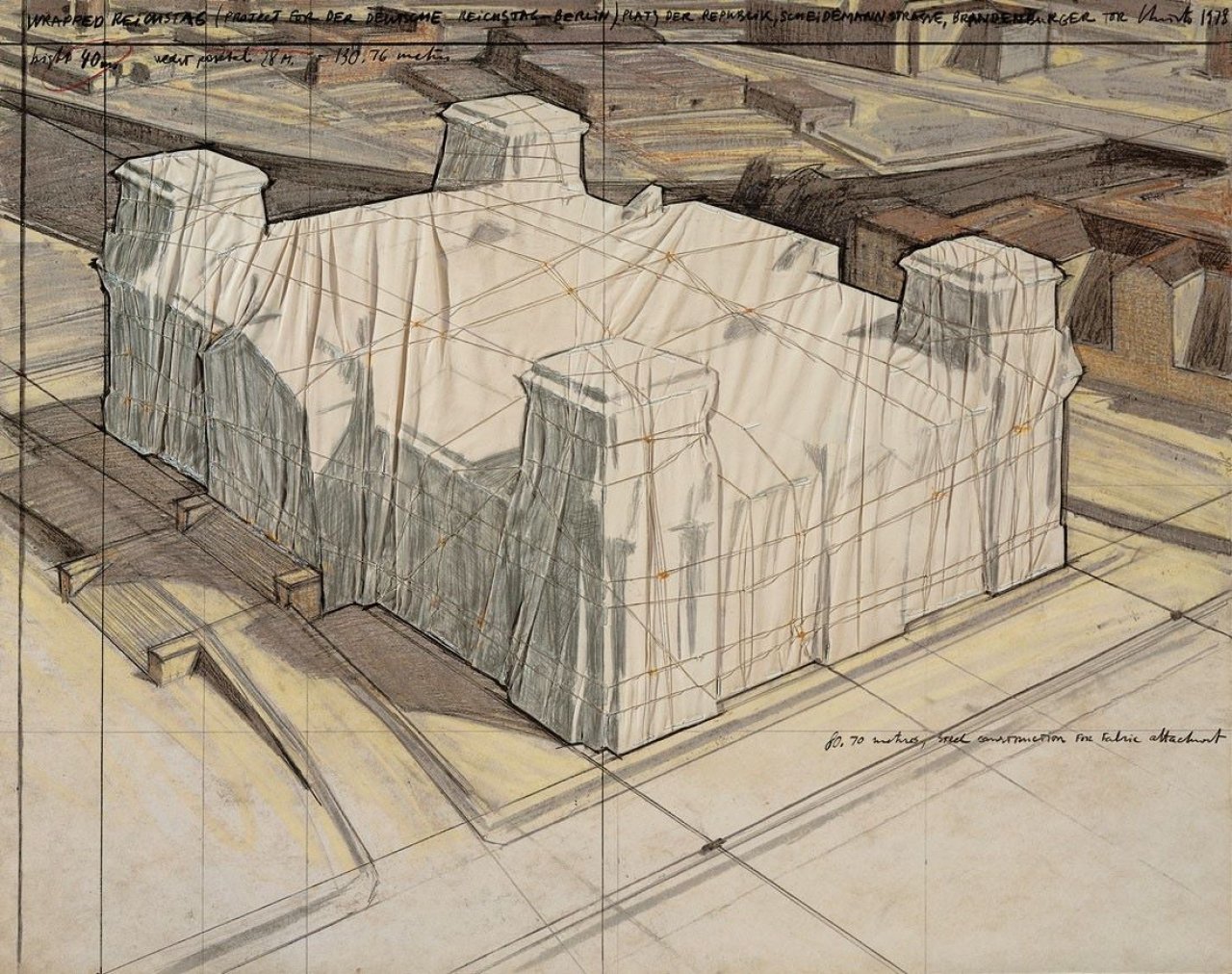 Auf diesem Bild ist das folgende Kunstwerk zu sehen:  Christo. „WRAPPED REICHSTAG“. 1978.