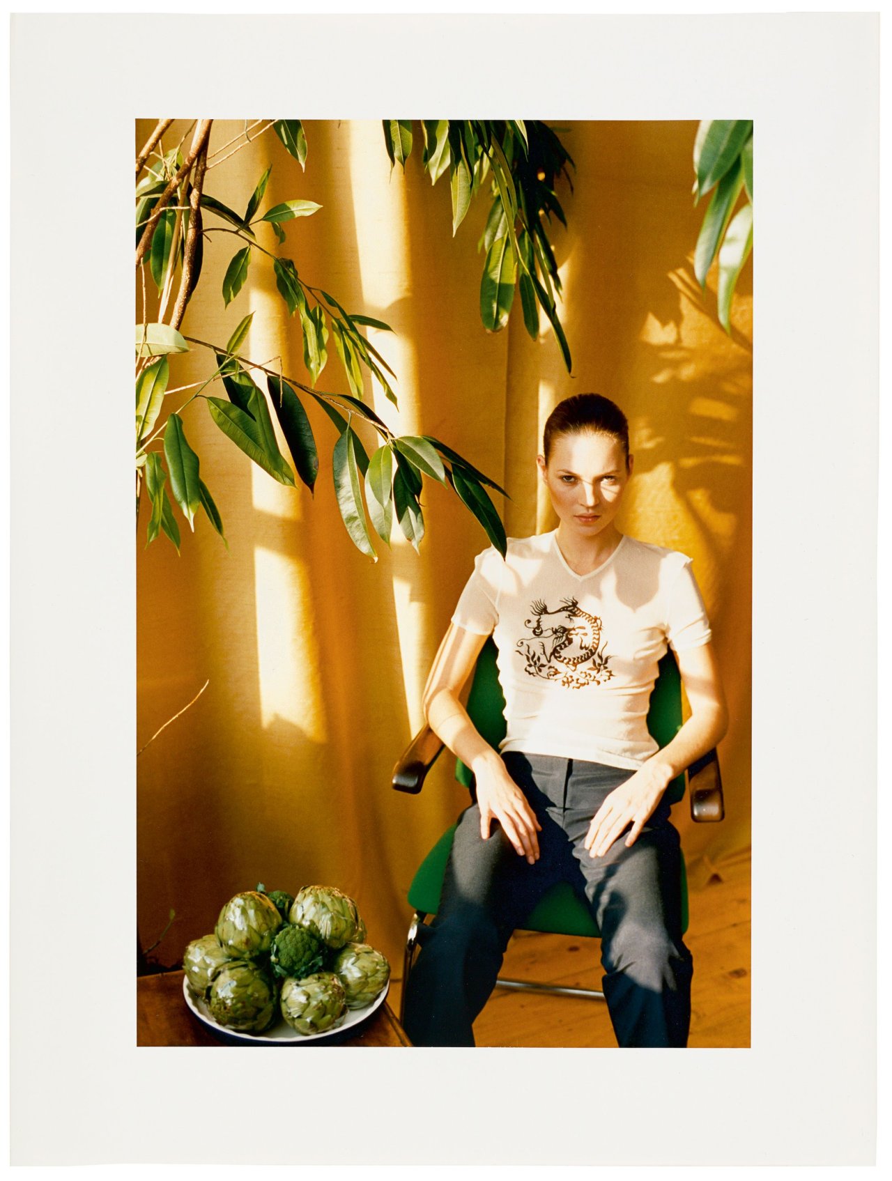 Auf diesem Bild ist das folgende Kunstwerk zu sehen: Wolfgang Tillmans. „Kate with tree“. 1996.