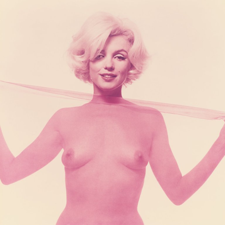 Auf diesem Bild ist das folgende Kunstwerk zu sehen: Bert Stern. Marilyn Monroe, aus „The Last Sitting“. 1962.