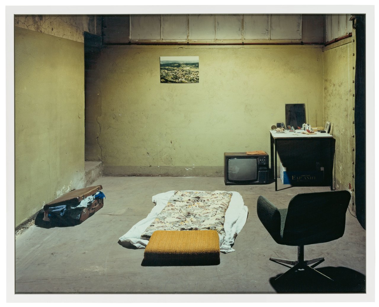 Catalog image of „Das Zimmer I & II“. 2000