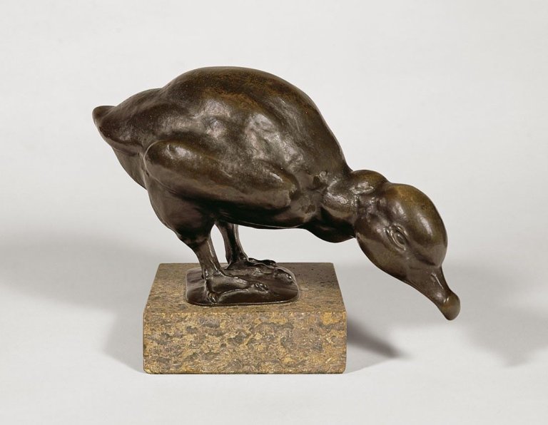 This picture shows the following artwork: August Gaul. „Stehender Schwan (Kopf vorgestreckt)“. 1905.