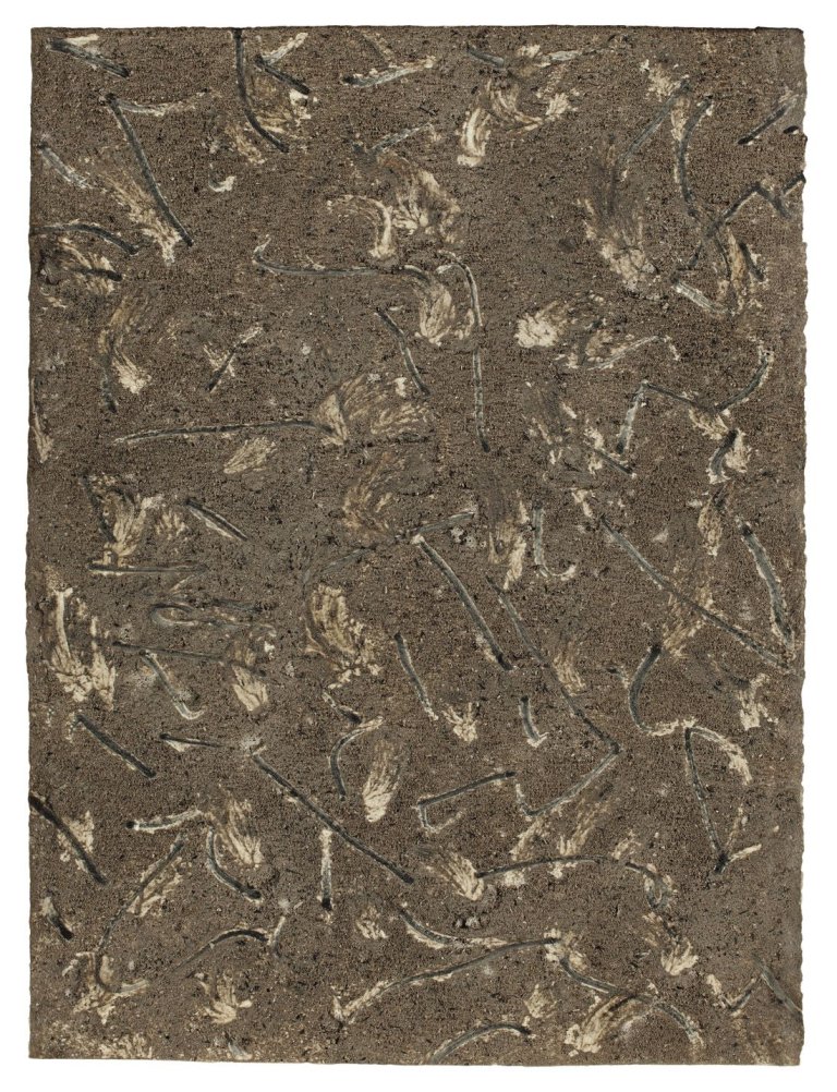 Auf diesem Bild ist das folgende Kunstwerk zu sehen: Günther Uecker. 5 Aschebilder. 1987.