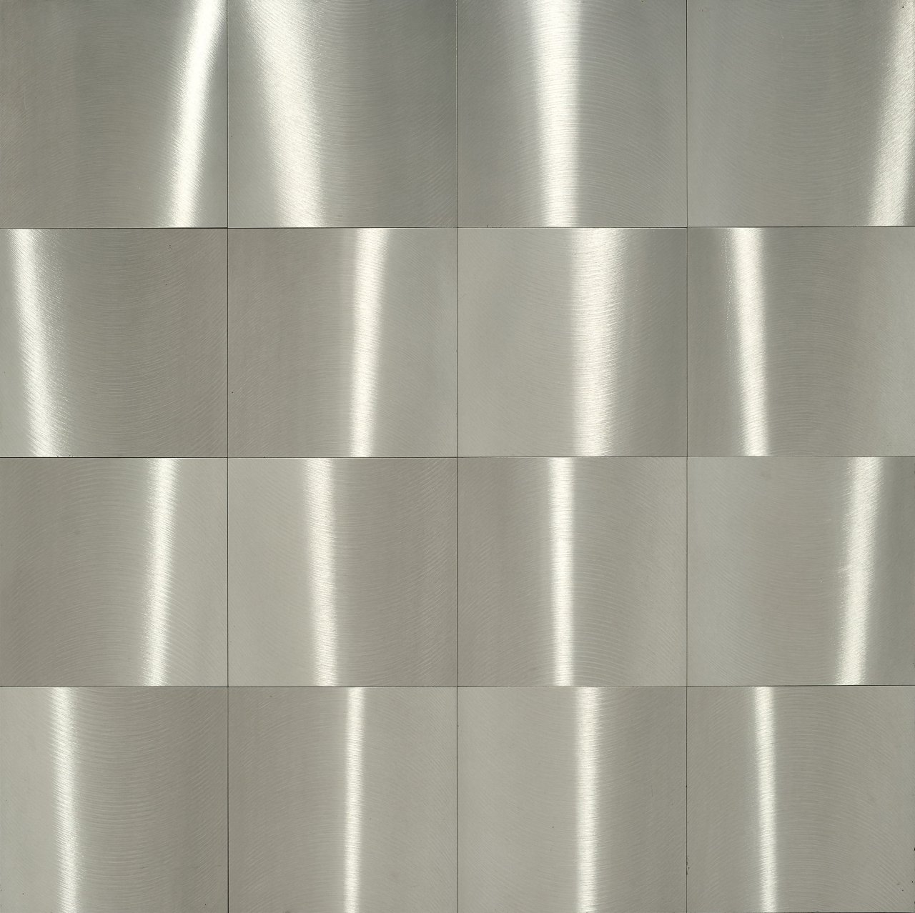 Auf diesem Bild ist das folgende Kunstwerk zu sehen: Getulio Alviani. „16 quadrati 14.14 inversi superficie a testura vibratile“ („opera programmata n. 4043“). 1963/64.