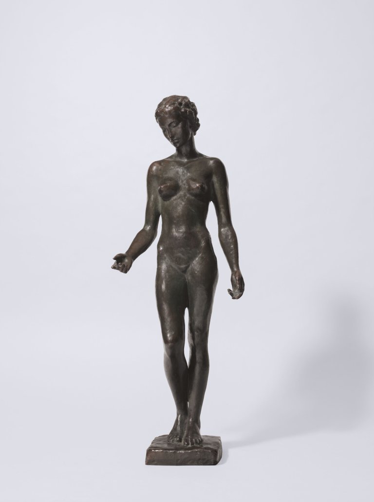Auf diesem Bild ist das folgende Kunstwerk zu sehen: Fritz Klimsch. „Anmut (Stehendes Mädchen)“. 1939.