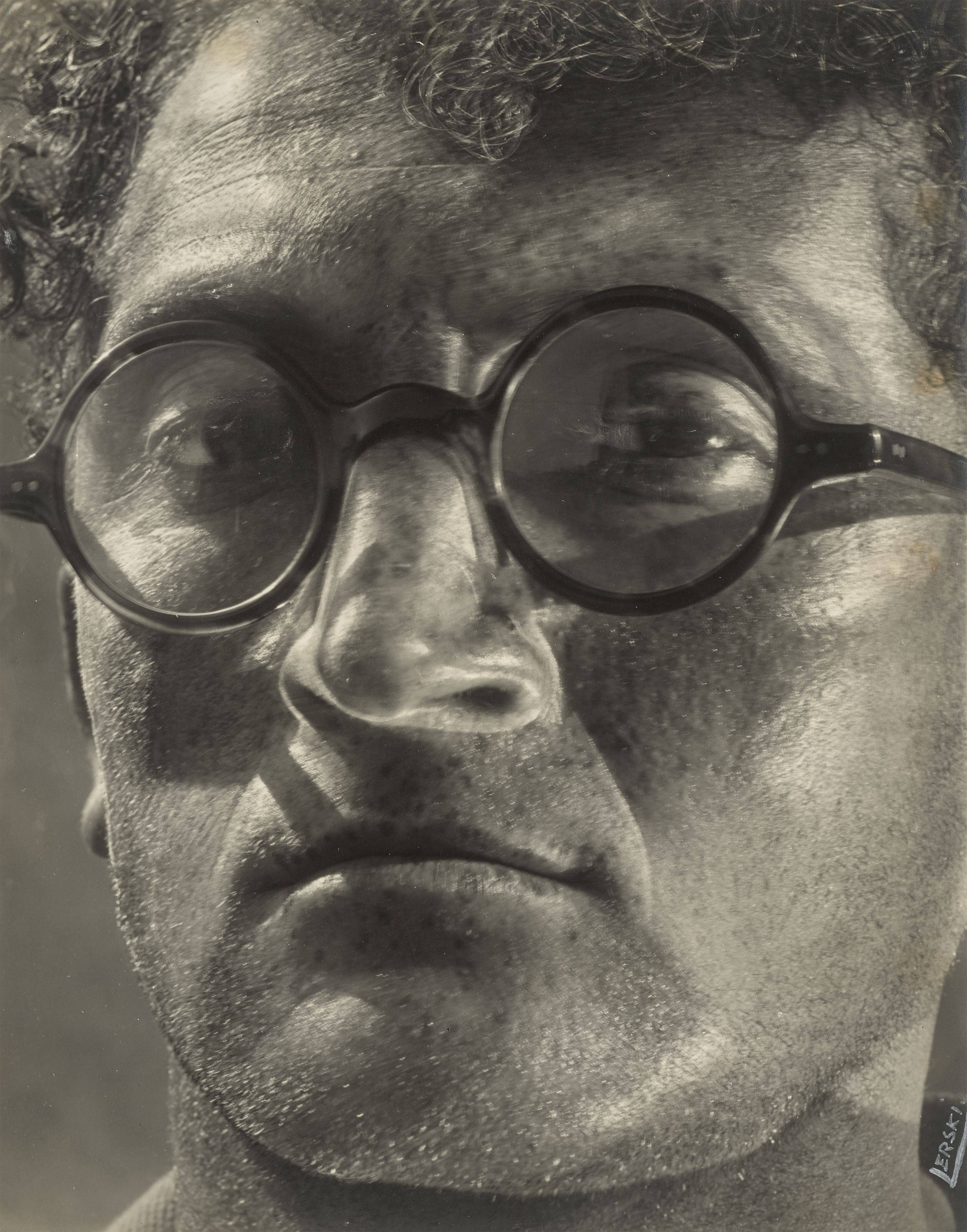 This picture shows the following artwork: Helmar Lerski (i.e. Schmuklerski, Israel). Metamorphosis through Light, Tel-Aviv. 1935–1936.