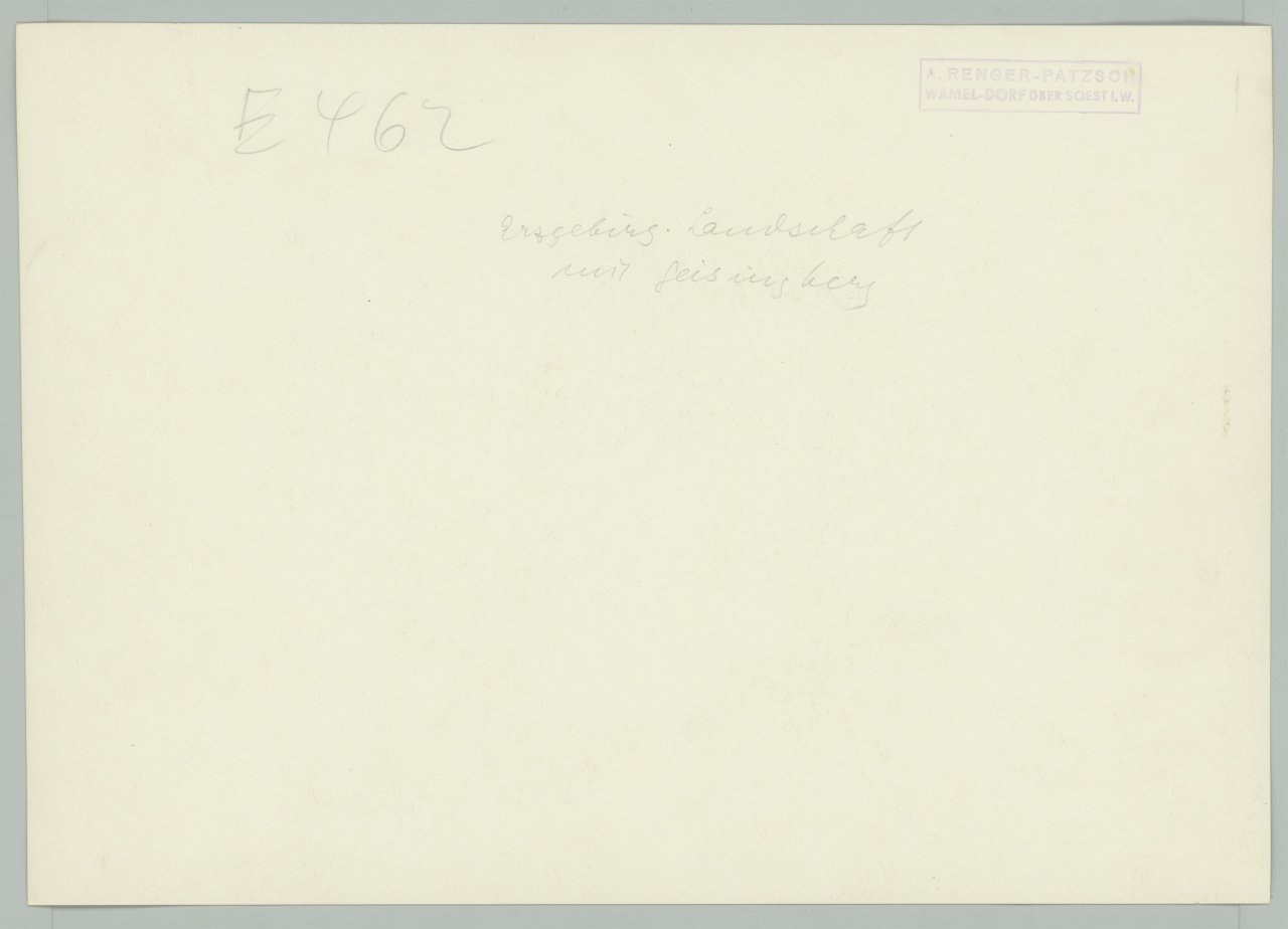 This picture shows the following artwork: Albert Renger-Patzsch. ”Erzgebirg.[e] Landschaft mit Geisingberg”. 1936.