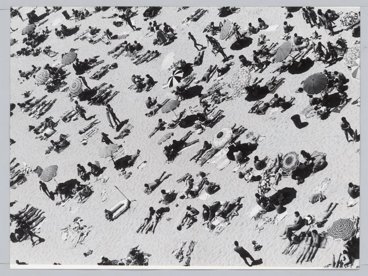 This picture shows the following artwork: Wolfgang Krolow. ”Portugal, Emerald