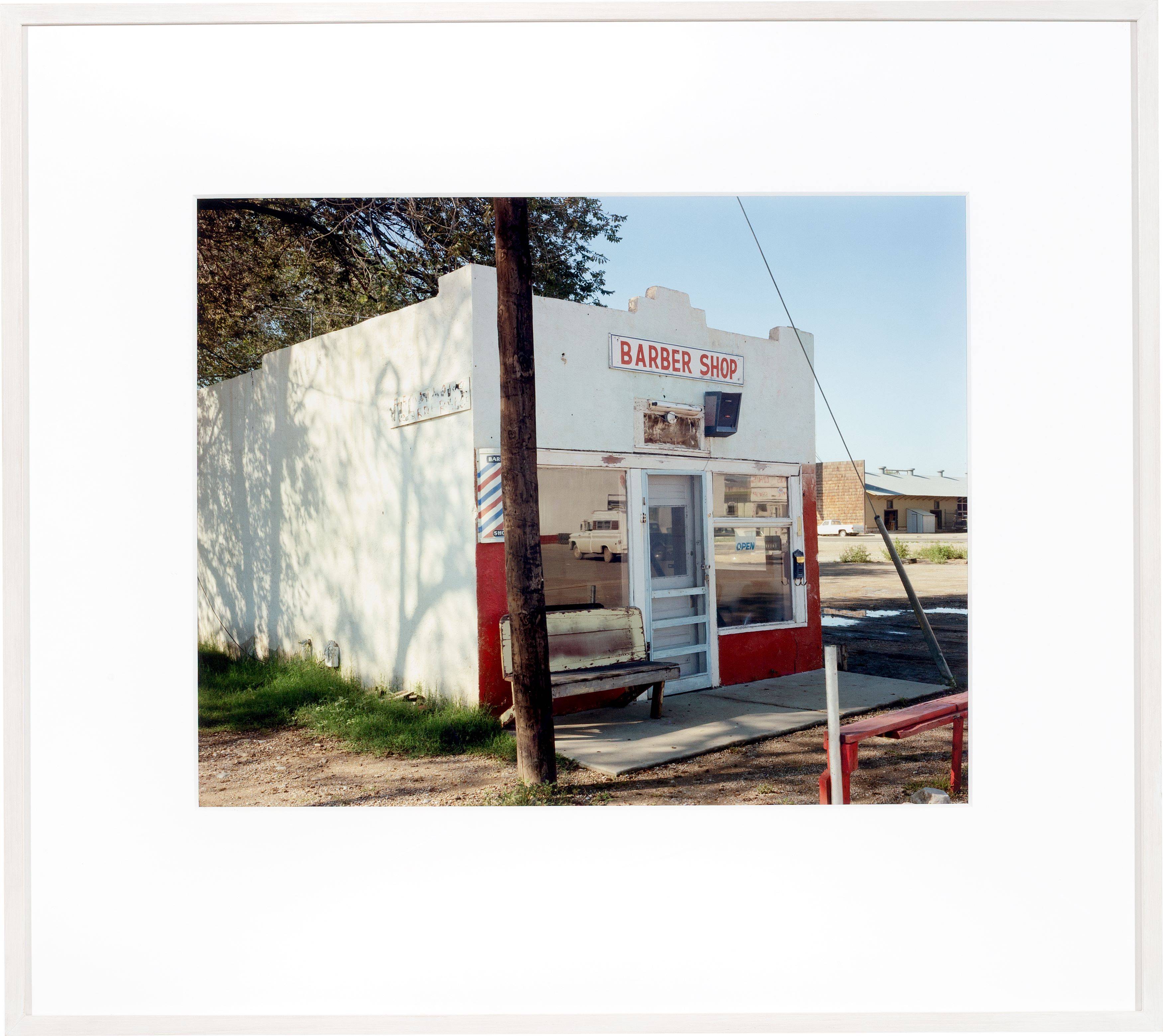 Auf diesem Bild ist das folgende Kunstwerk zu sehen: Stephen Shore. „E.[ast] Walnut St., Roswell, New Mexico, 9/26/74“. 1974.