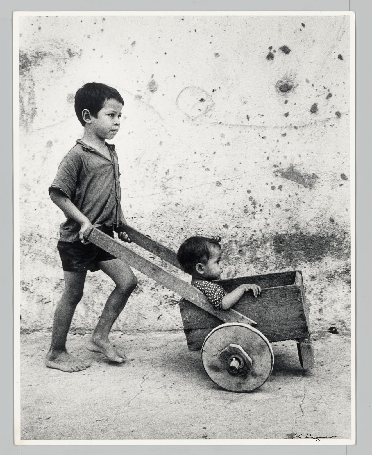 Auf diesem Bild ist das folgende Kunstwerk zu sehen: Ken Heyman. Honduras. 1964.