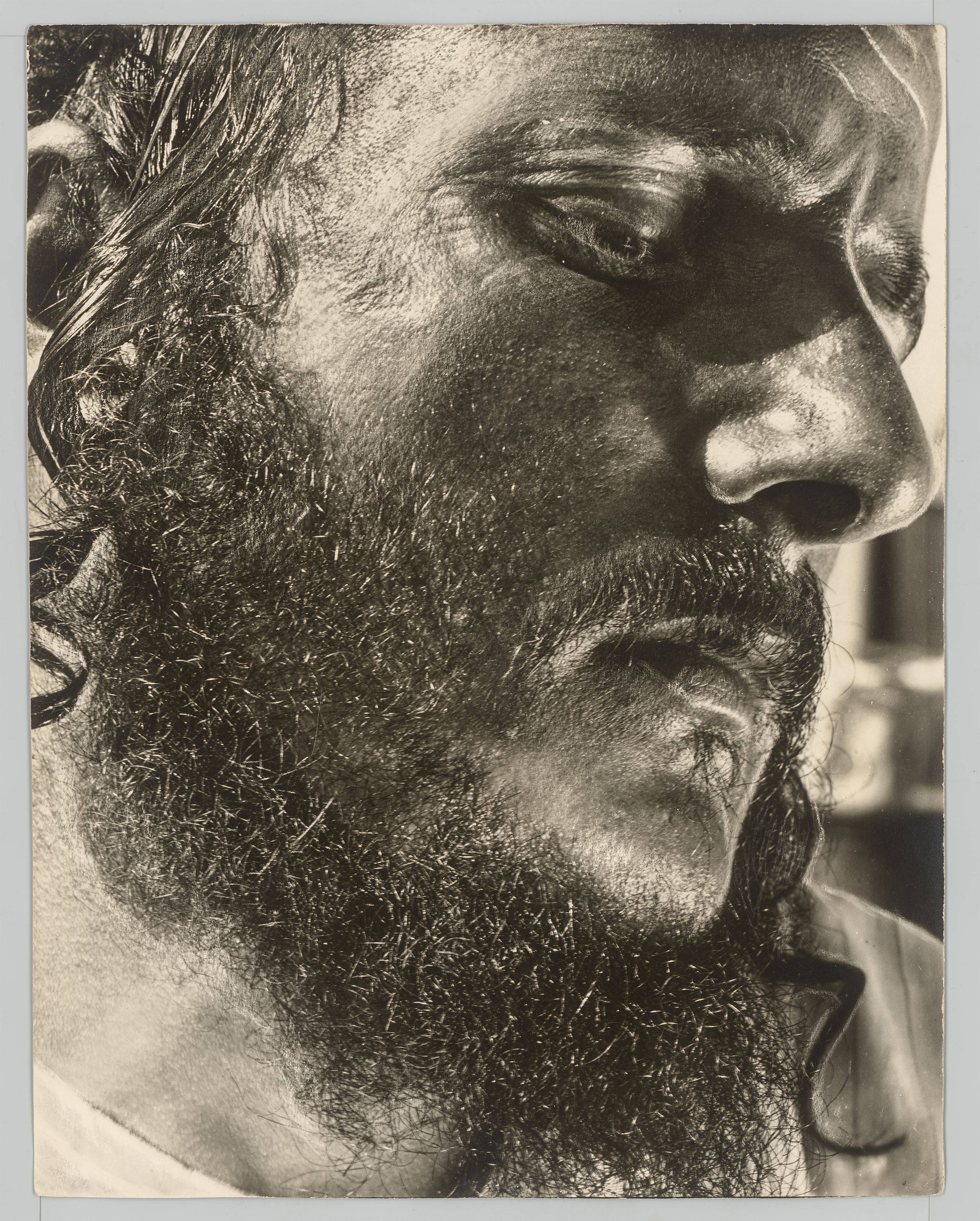 Auf diesem Bild ist das folgende Kunstwerk zu sehen: Helmar Lerski (d.i. Schmuklerski, Israel). Aus „Jüdische Köpfe / Araber und Juden“, 1931–1935.