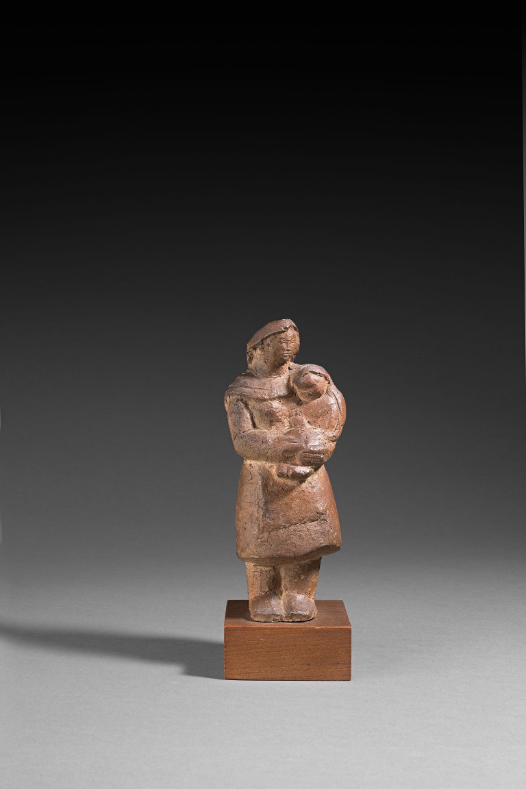 This picture shows the following artwork: Karl Hartung. Standing woman with child. 1934.