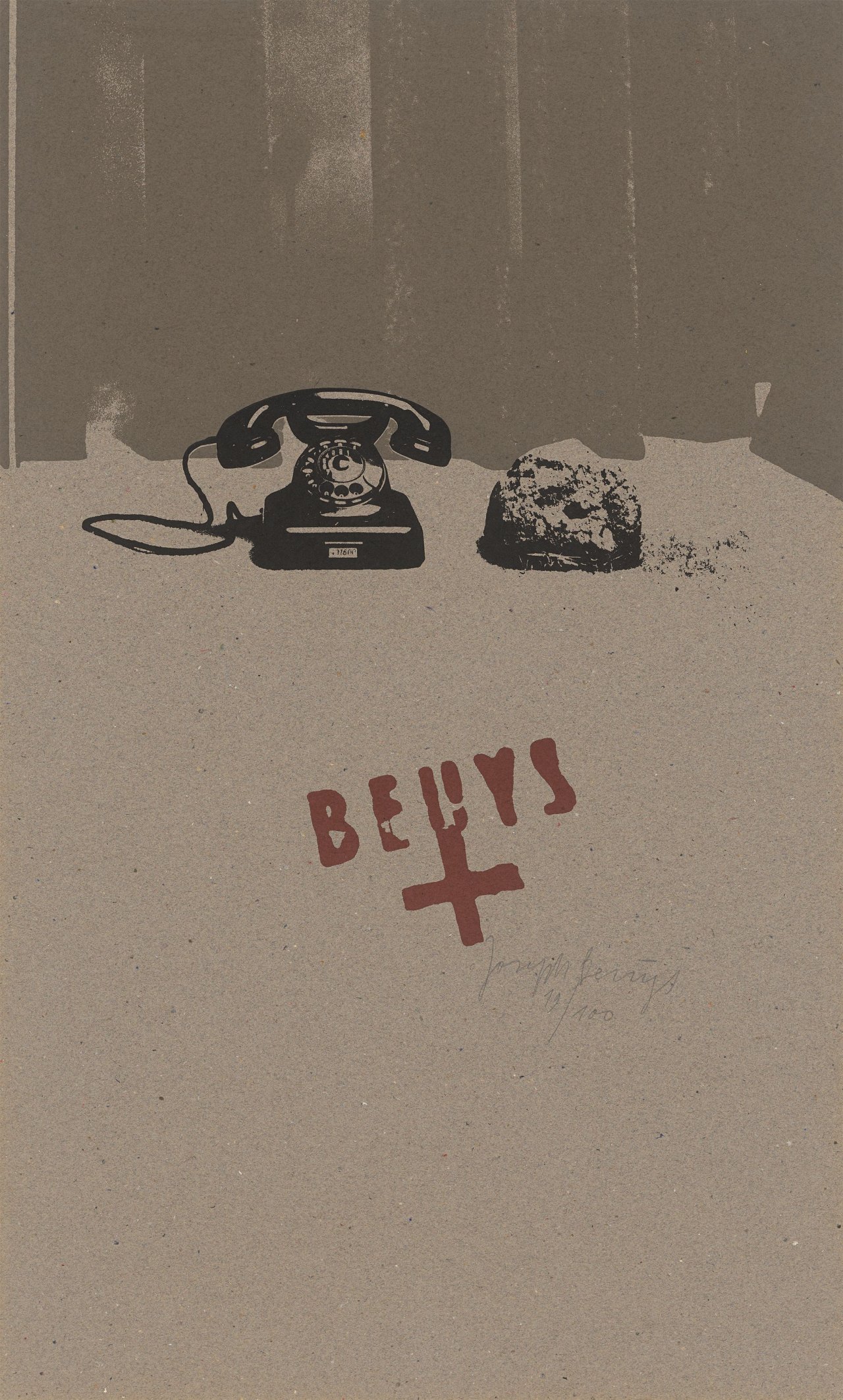 This picture shows the following artwork: Joseph Beuys. ”Erdtelephon”. 1978.