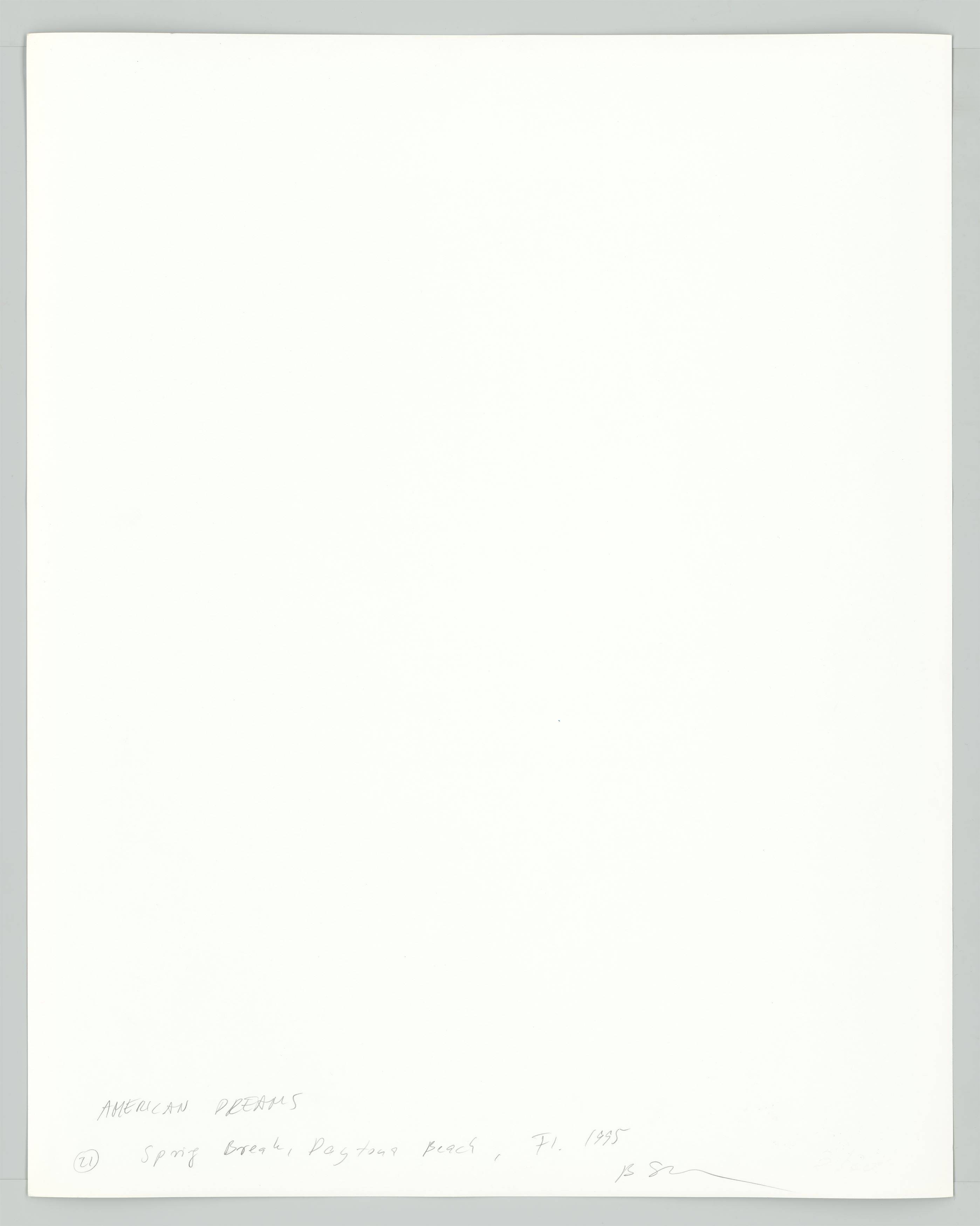 Auf diesem Bild ist das folgende Kunstwerk zu sehen: Bastienne Schmidt. „Spring Break, Daytona Beach, Fl.[orida]“, aus der Serie „American Dreams“. 1995.