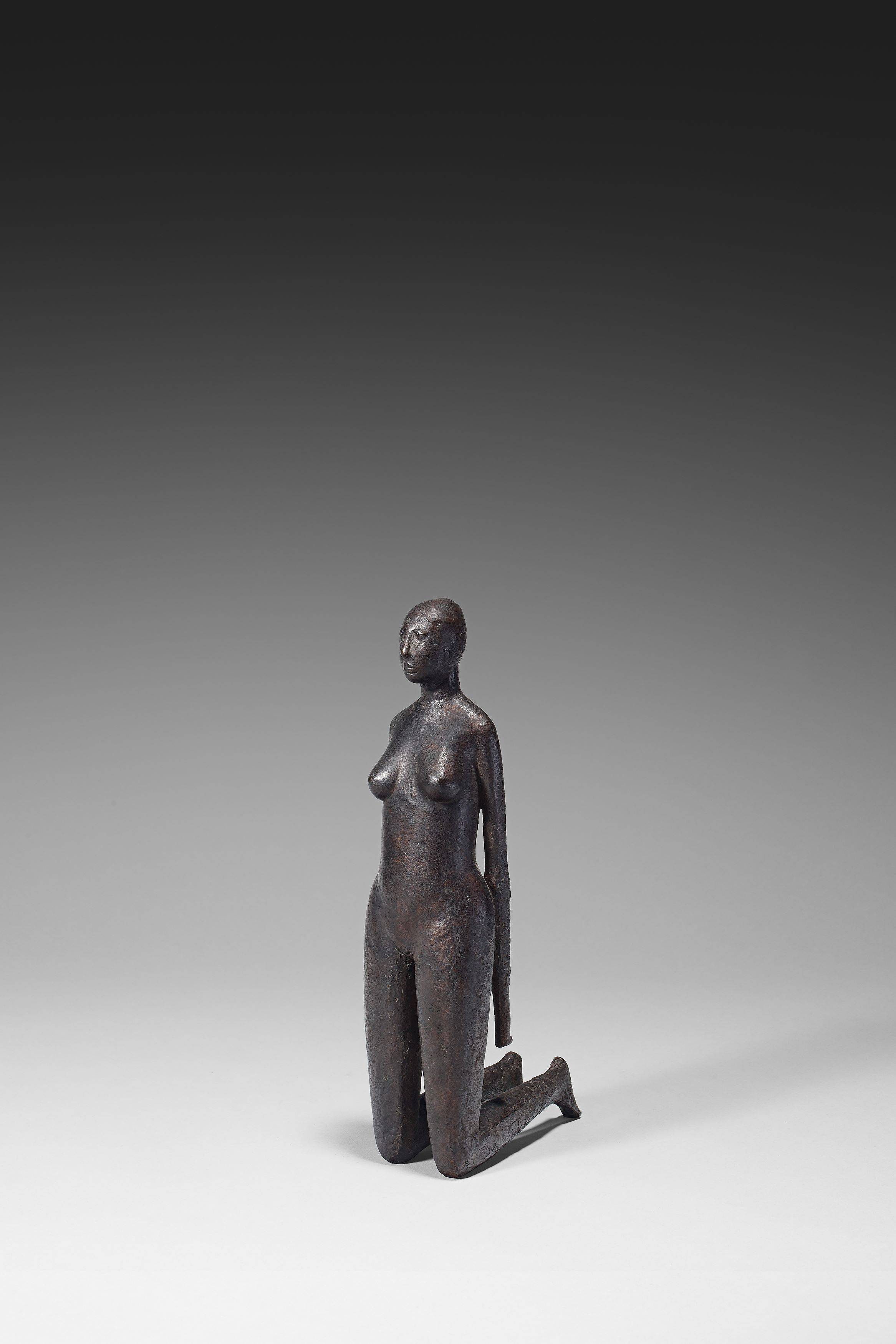 This picture shows the following artwork: Gustav Seitz. ”Kleine Kniende”. 1962.