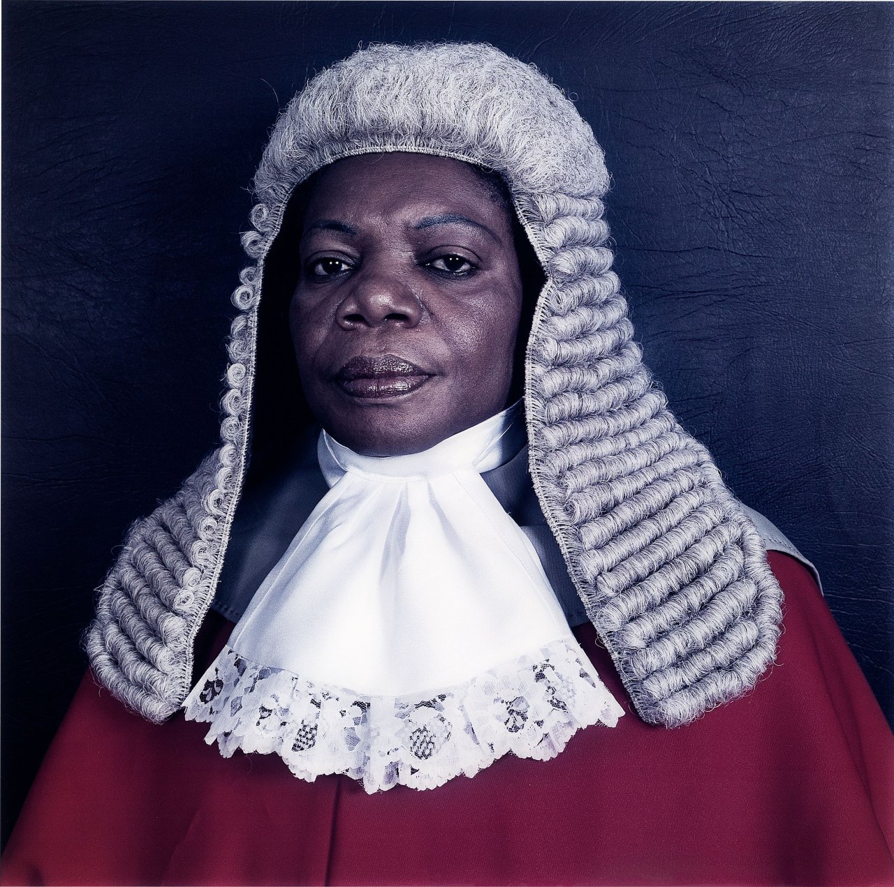 Auf diesem Bild ist das folgende Kunstwerk zu sehen: Pieter Hugo. Aus der Serie „Judges“, Botswana. 2005.
