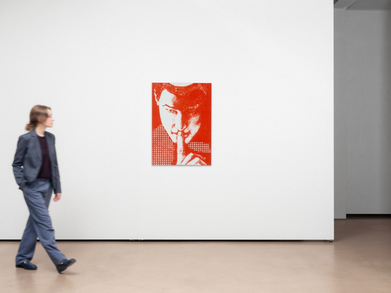 This picture shows the following artwork: Lewis Baltz. ”SHHHHHH...”, Bank Secrecy, Portrait Roy Lichtenstein. 1995.