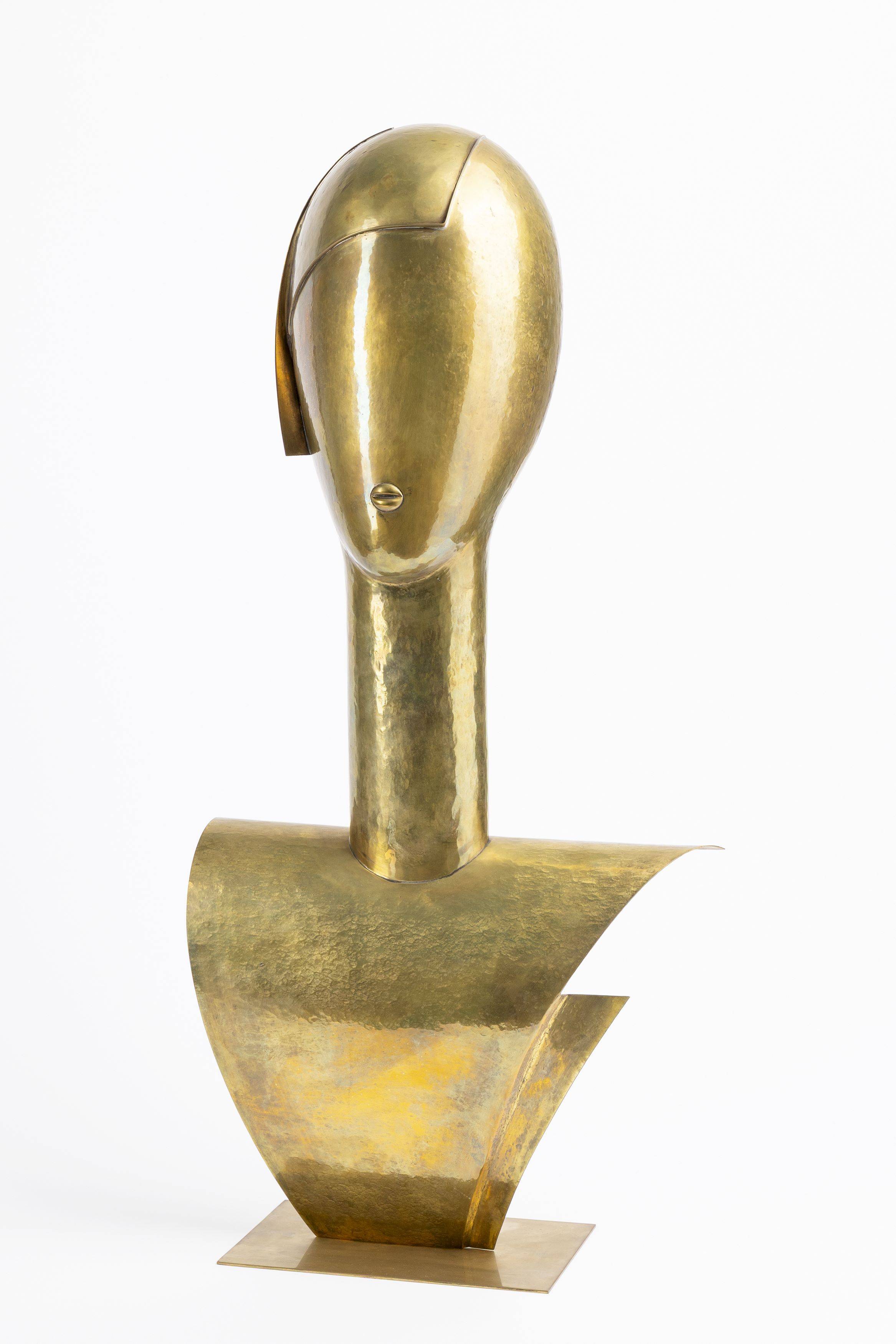 Auf diesem Bild ist das folgende Kunstwerk zu sehen: Franz Hagenauer (Werkstatt). Frauenkopf. Um 1930.