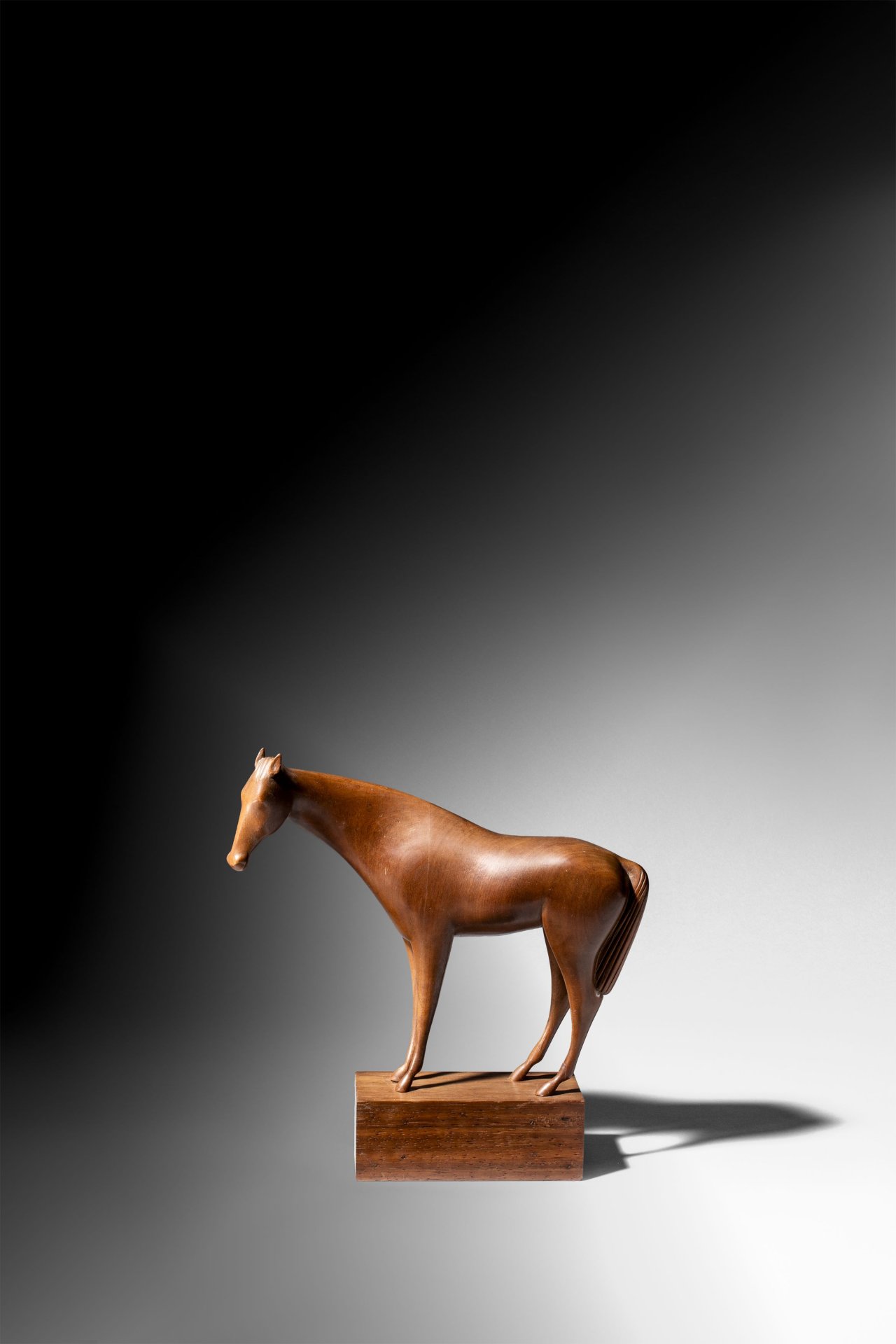 Auf diesem Bild ist das folgende Kunstwerk zu sehen: Ewald Mataré. „Pferd“. 1930.