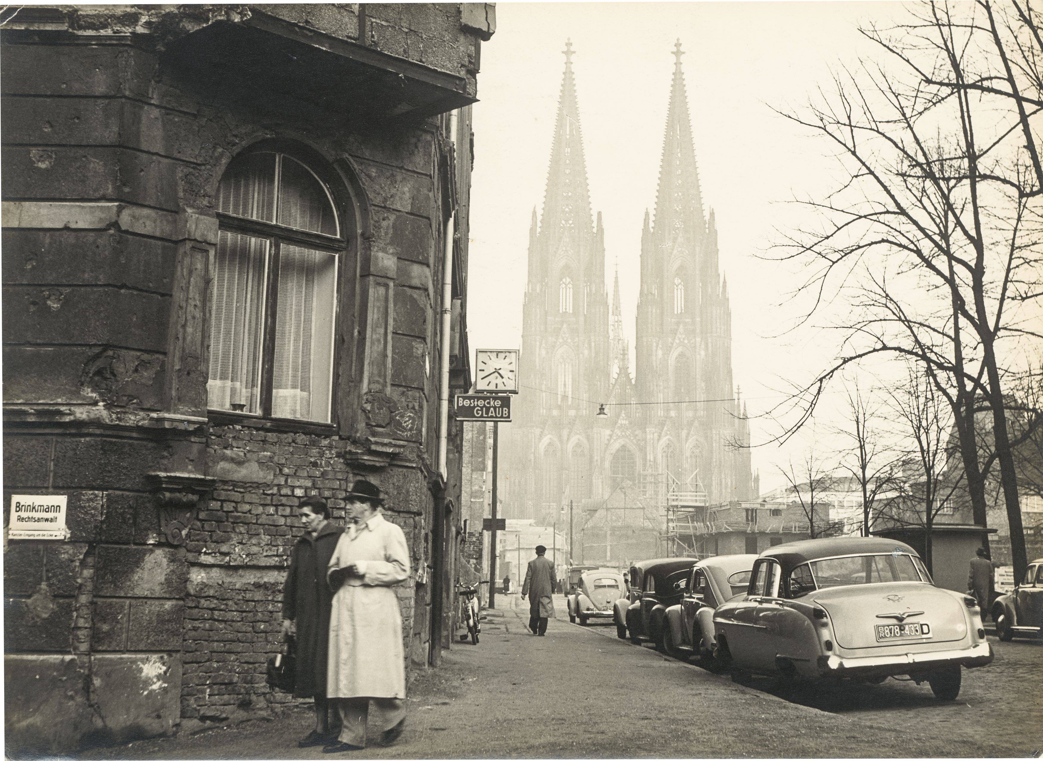 Auf diesem Bild ist das folgende Kunstwerk zu sehen: Jorge Friedman (d.i. György Friedmann, auch George Friedmann oder Friedman). „Colonia (Alemania)“. 1950er–Jahre.