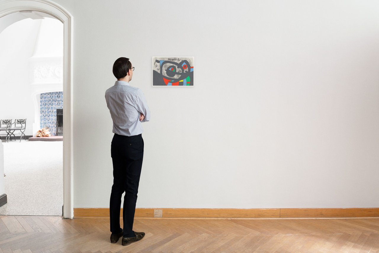 Auf diesem Bild ist das folgende Kunstwerk zu sehen: Joan Miró. Aus: „Le Lézard Aux Plumes d'Or“. 1971.