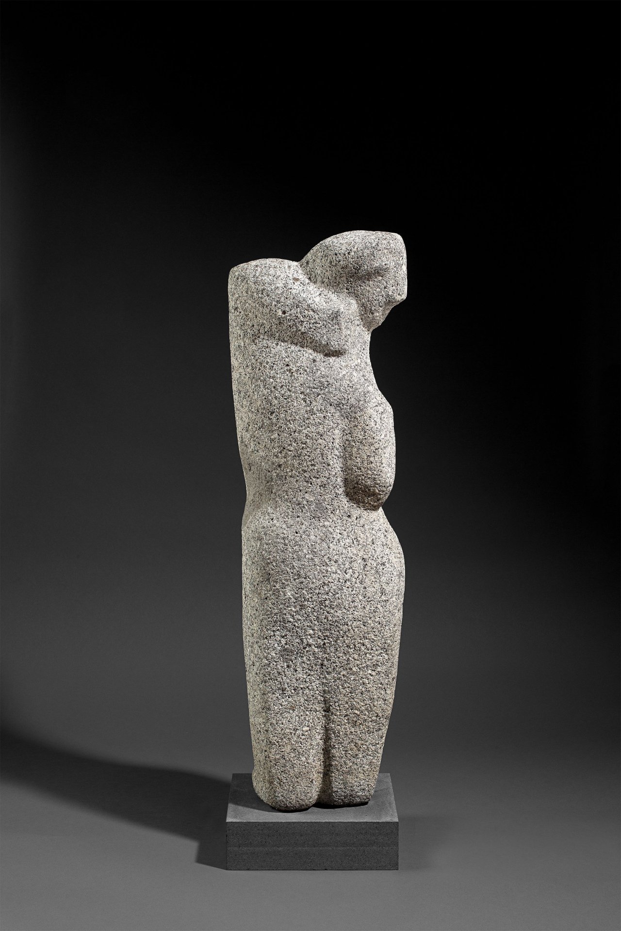 Auf diesem Bild ist das folgende Kunstwerk zu sehen: Louise Stomps. „Rückschauender“. Um 1950.
