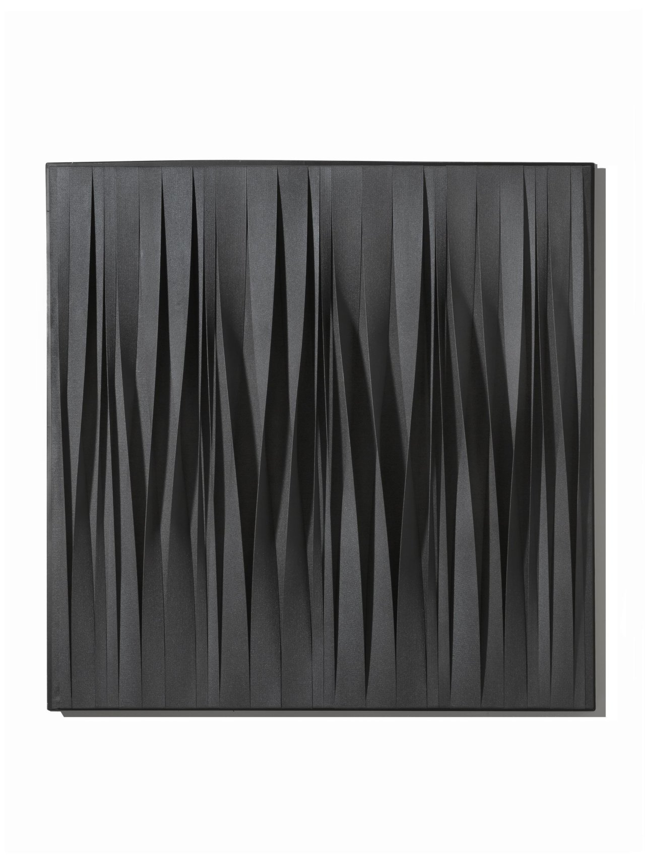 This picture shows the following artwork: Pino Manos. ”SINCRONICO NERO IN DIVENIRE”. 2015.