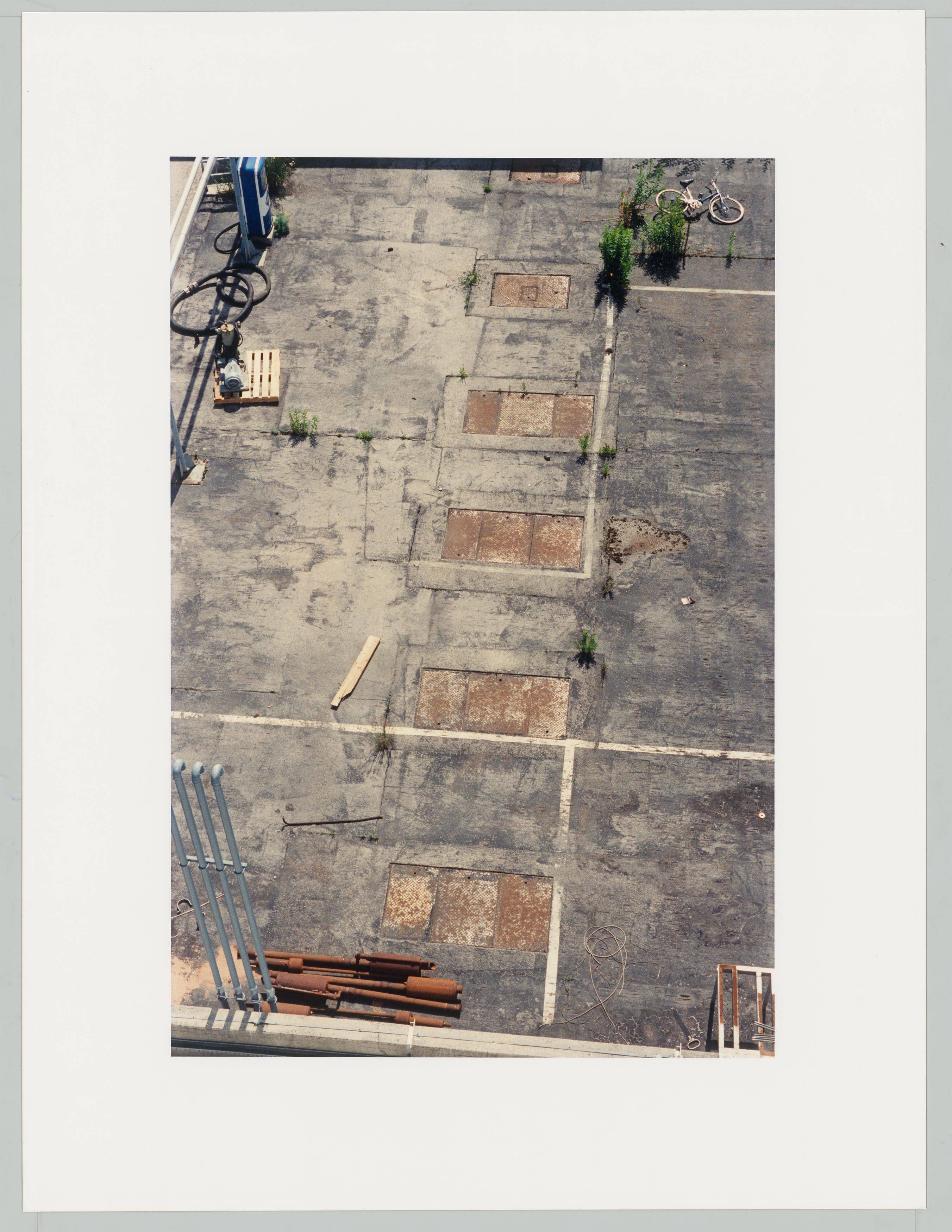 This picture shows the following artwork: Joachim Brohm. From the series ”Areal”, 1992–2002. 1993.