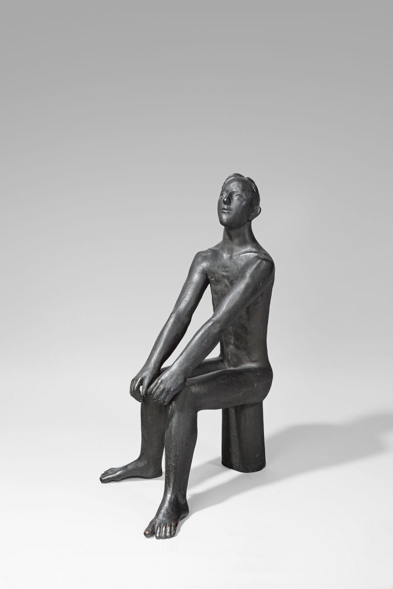 This picture shows the following artwork: Hermann Blumenthal. ”Sitzender auf Baumstumpf”. 1930/31.