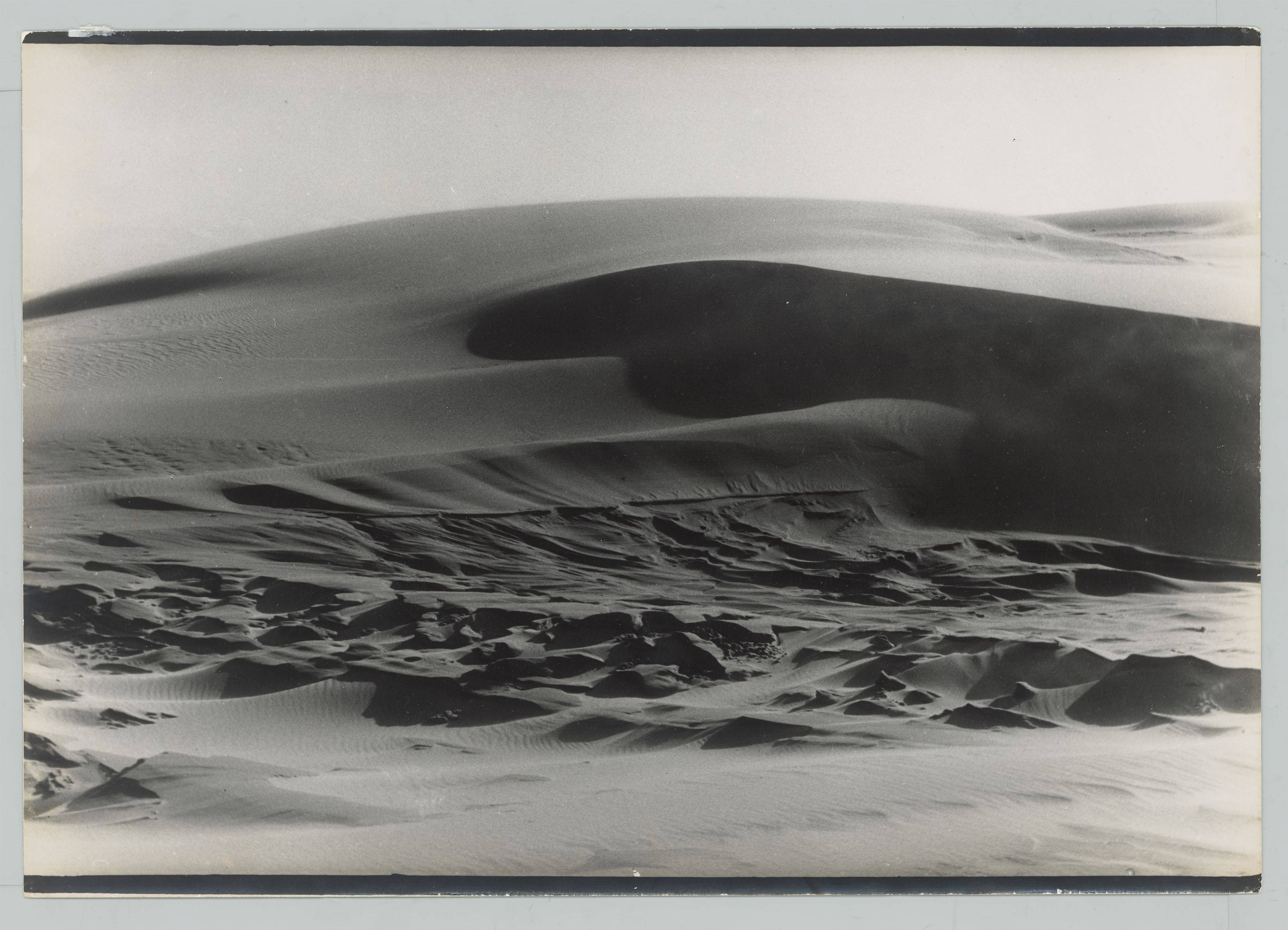 This picture shows the following artwork: Alfred Ehrhardt. From the series ”Kurische Nehrung”. 1934.