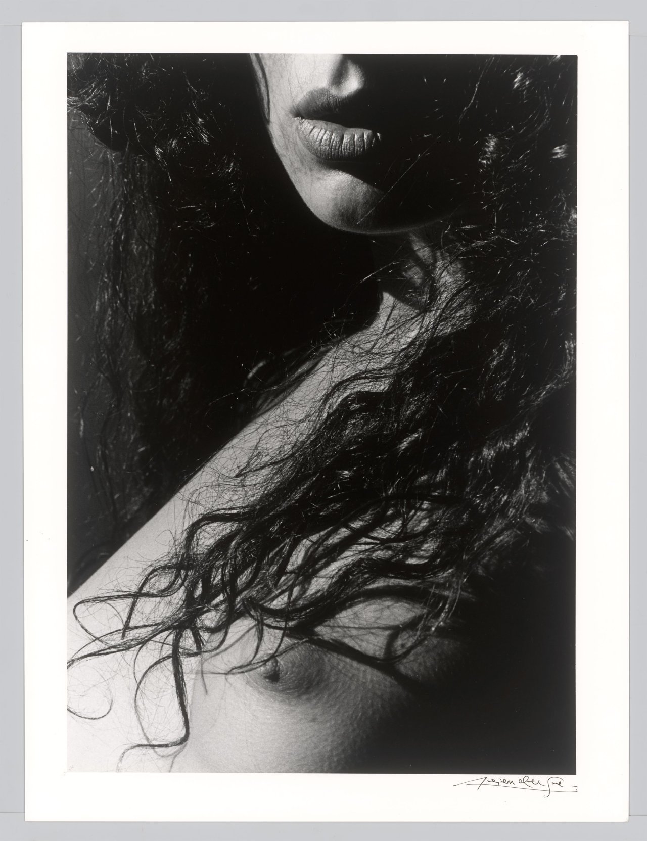 This picture shows the following artwork: Lucien Clergue. ”Hommage à Diana, M. Maritima”. 1993.