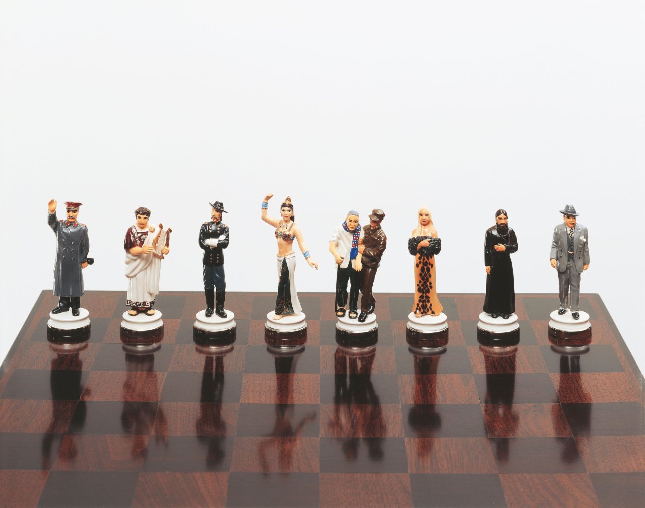 Auf diesem Bild ist das folgende Kunstwerk zu sehen: Maurizio Cattelan. Ohne Titel (Good Versus Evil). 2003.