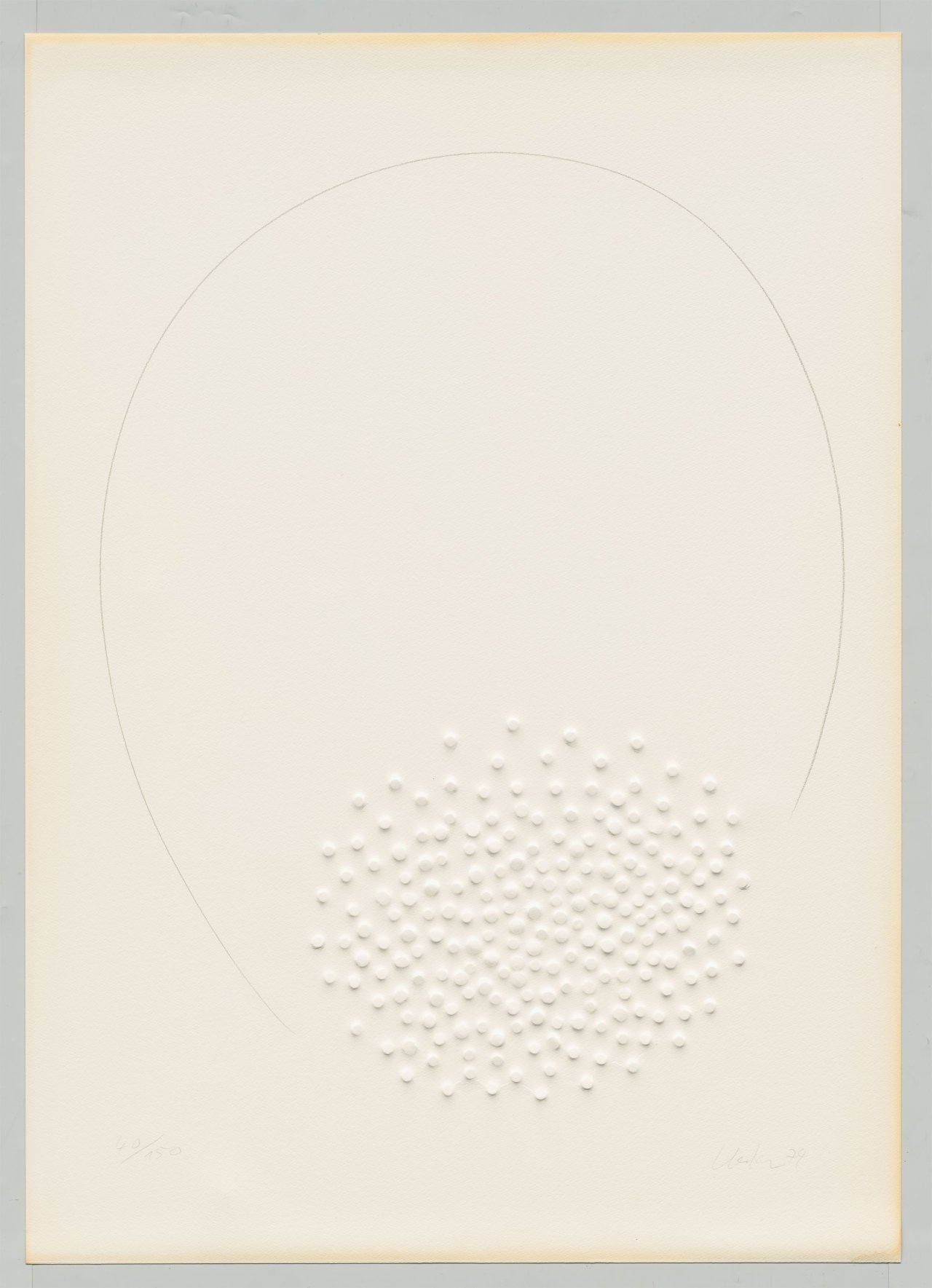 Auf diesem Bild ist das folgende Kunstwerk zu sehen: Günther Uecker. „Hommage à Fontana“. 1974.