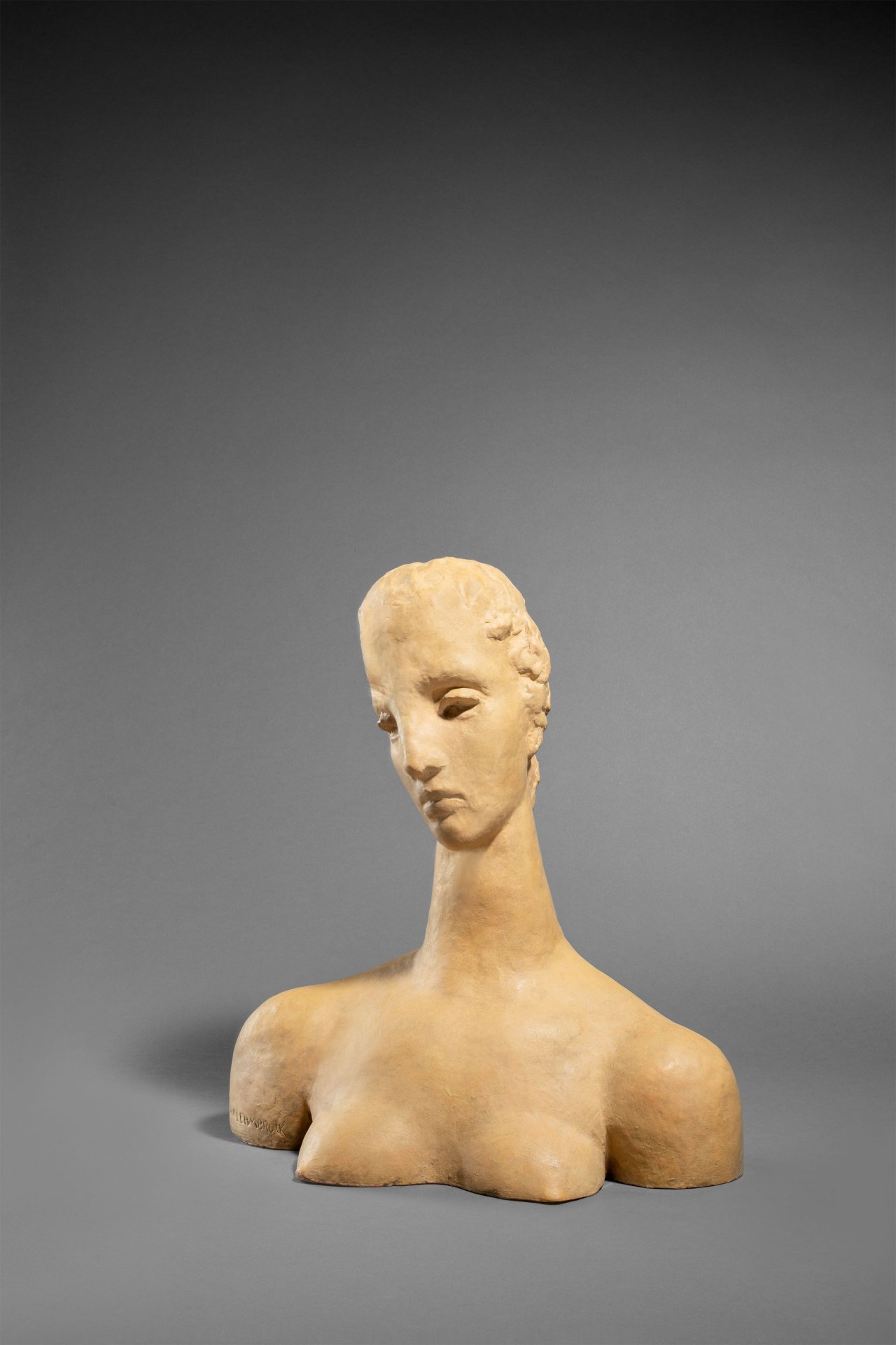 Auf diesem Bild ist das folgende Kunstwerk zu sehen: Wilhelm Lehmbruck. „Büste der Großen Sinnenden“. 1914.