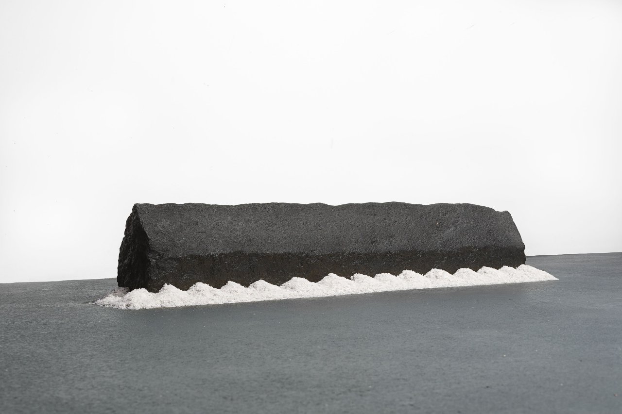 This picture shows the following artwork: Wolfgang Laib. Reishaus. 2007.