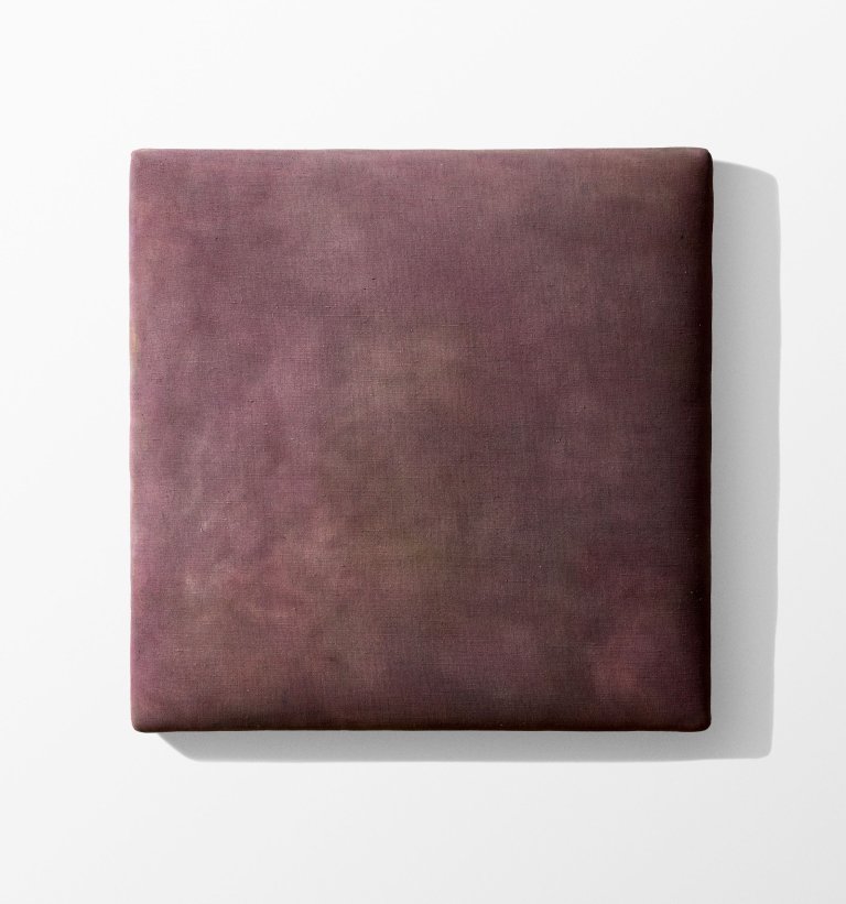 This picture shows the following artwork: Gotthard Graubner. Untitled (Farbraumkörper). 1977.