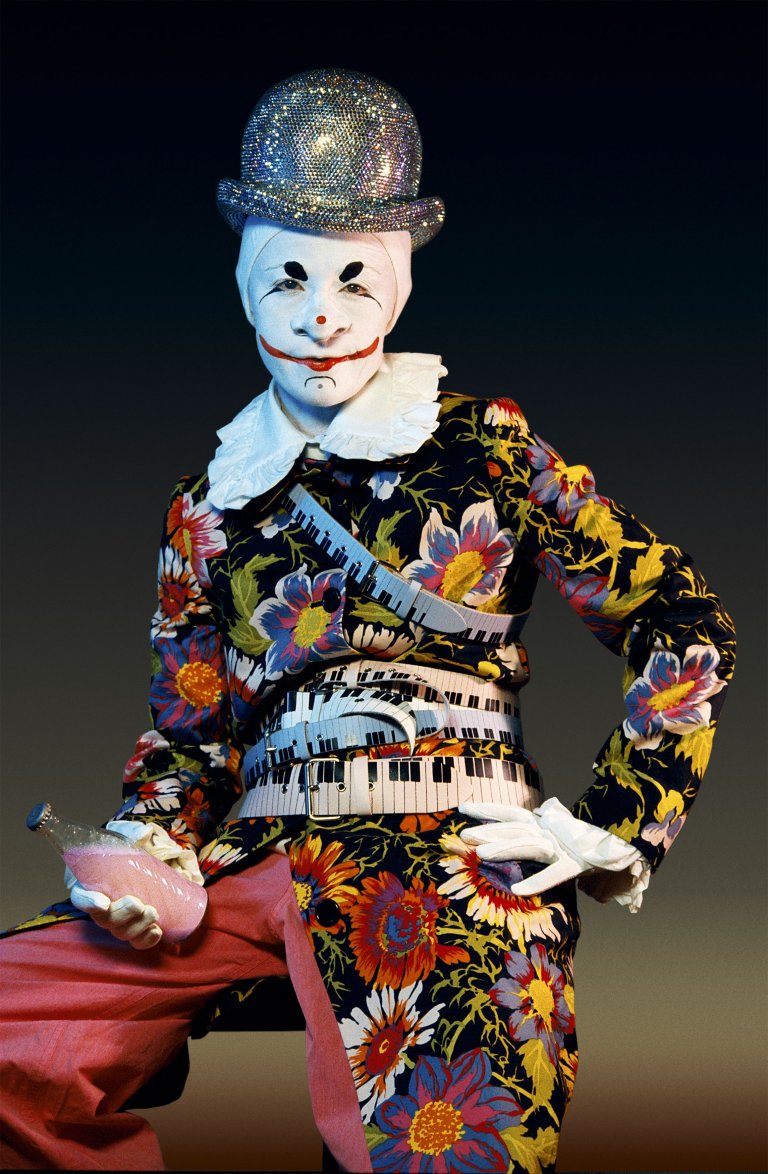 Auf diesem Bild ist das folgende Kunstwerk zu sehen: Cindy Sherman. Untitled #415. 2004.