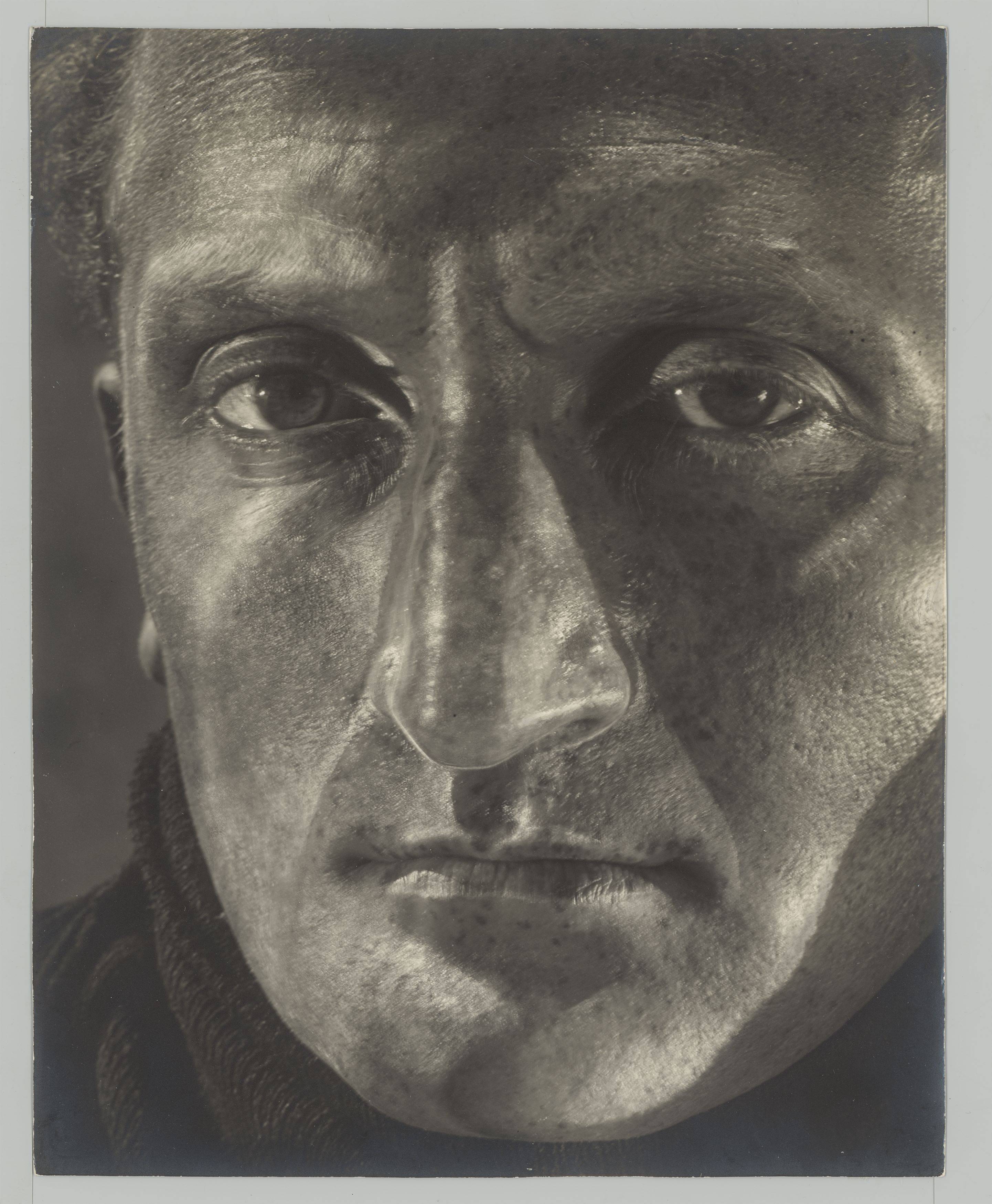This picture shows the following artwork: Helmar Lerski (i.e. Schmuklerski, Israel). Metamorphosis through Light, Tel-Aviv. 1935–1936.