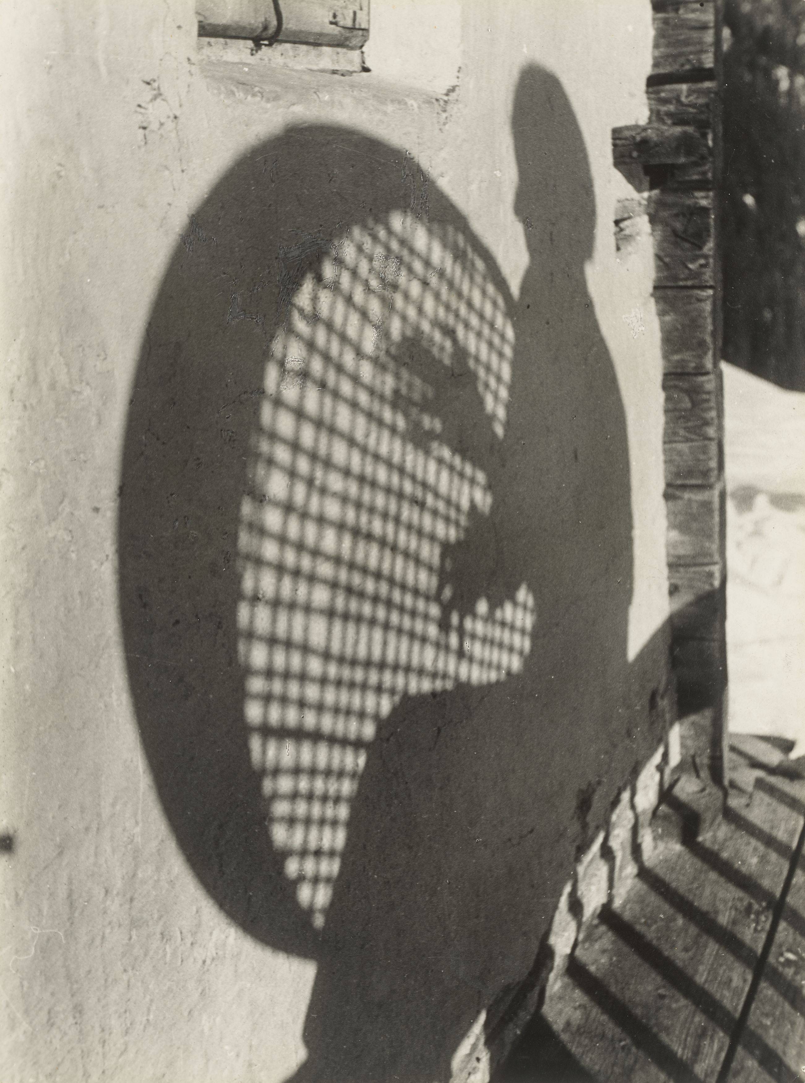 This picture shows the following artwork: Dr. Paul Wolff. Farmer mending a grain sieve. Circa 1930.