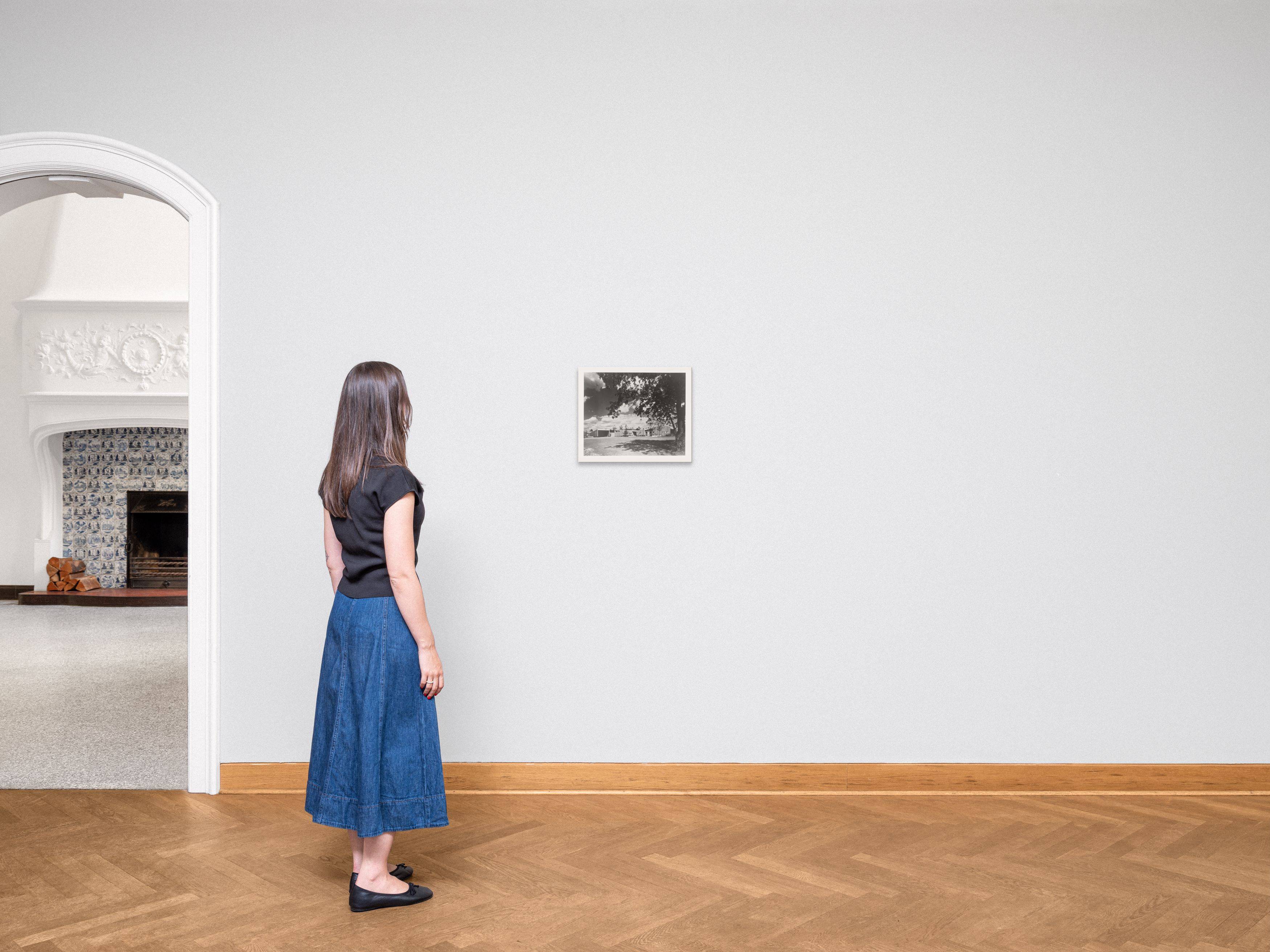 This picture shows the following artwork: Ezra Stoller. Geller House I, Marcel Breuer (1945) Lawrence, NY. 1945.
