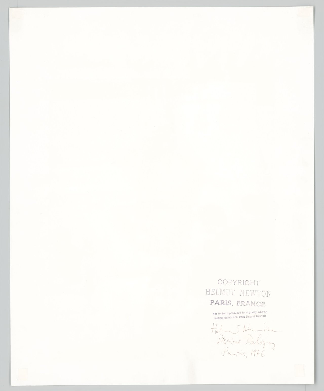 This picture shows the following artwork: Helmut Newton. ”Piscine Deligny, Paris