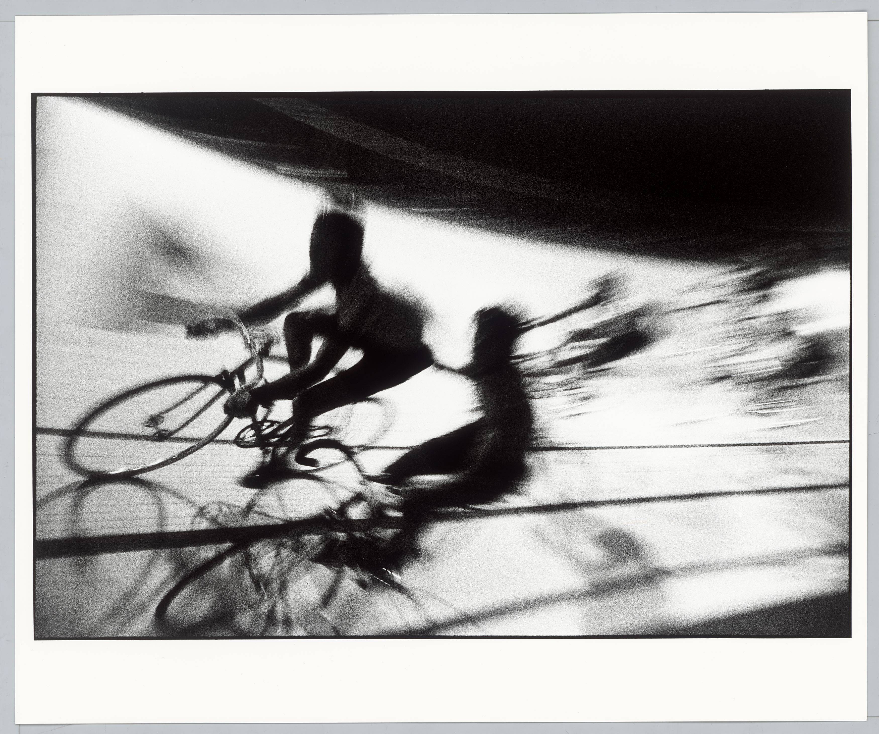 This picture shows the following artwork: Robert Lebeck. ”6 Tage Rennen”. 1964.