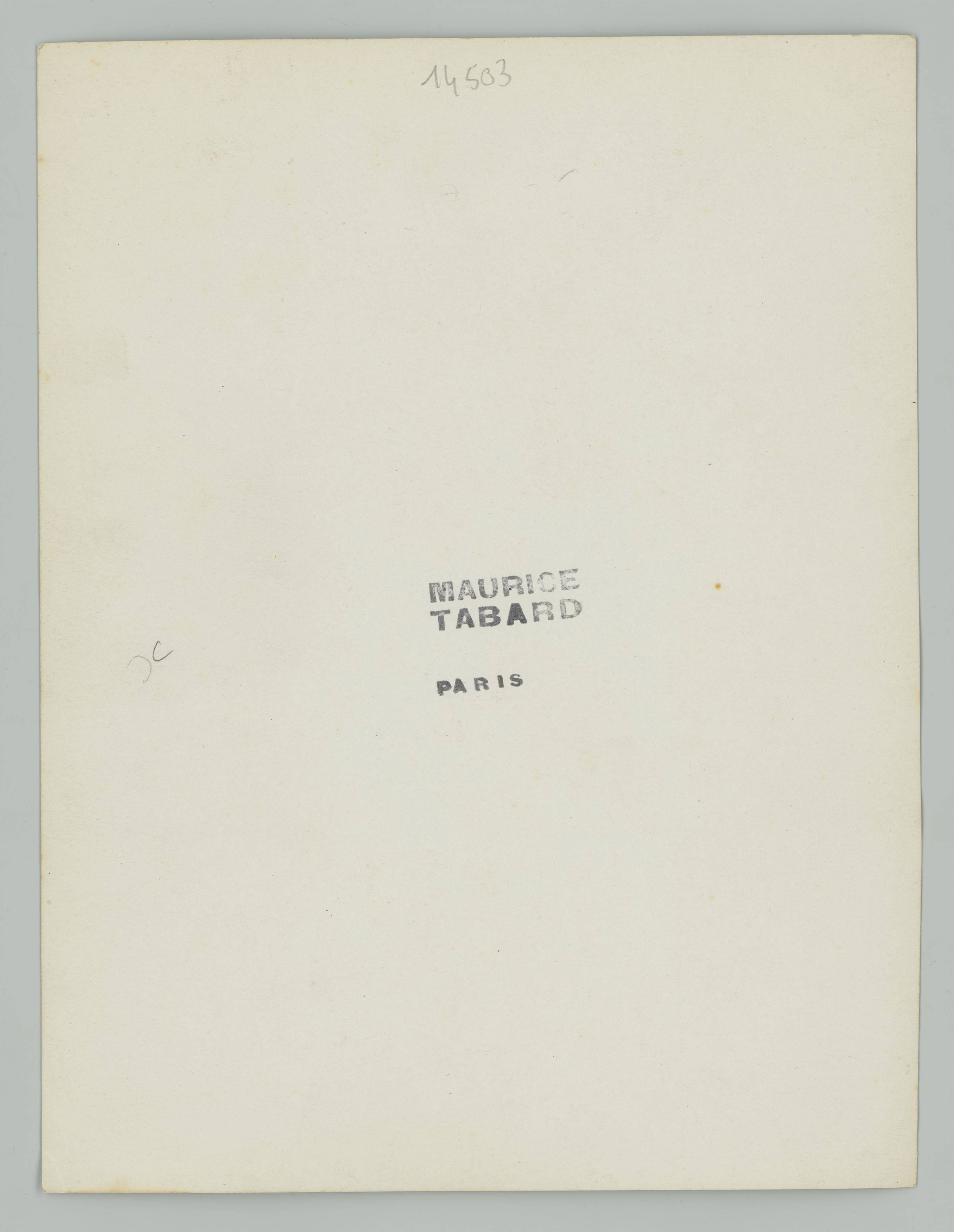 Auf diesem Bild ist das folgende Kunstwerk zu sehen: Maurice Tabard. Sur Paquebot-ferry 'Côte d'Argent'. Vermutlich 1930er–Jahre.