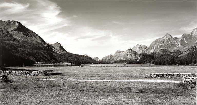 Auf diesem Bild ist das folgende Kunstwerk zu sehen: Christian Andreas Samaras. „Lake Sils". 2003.