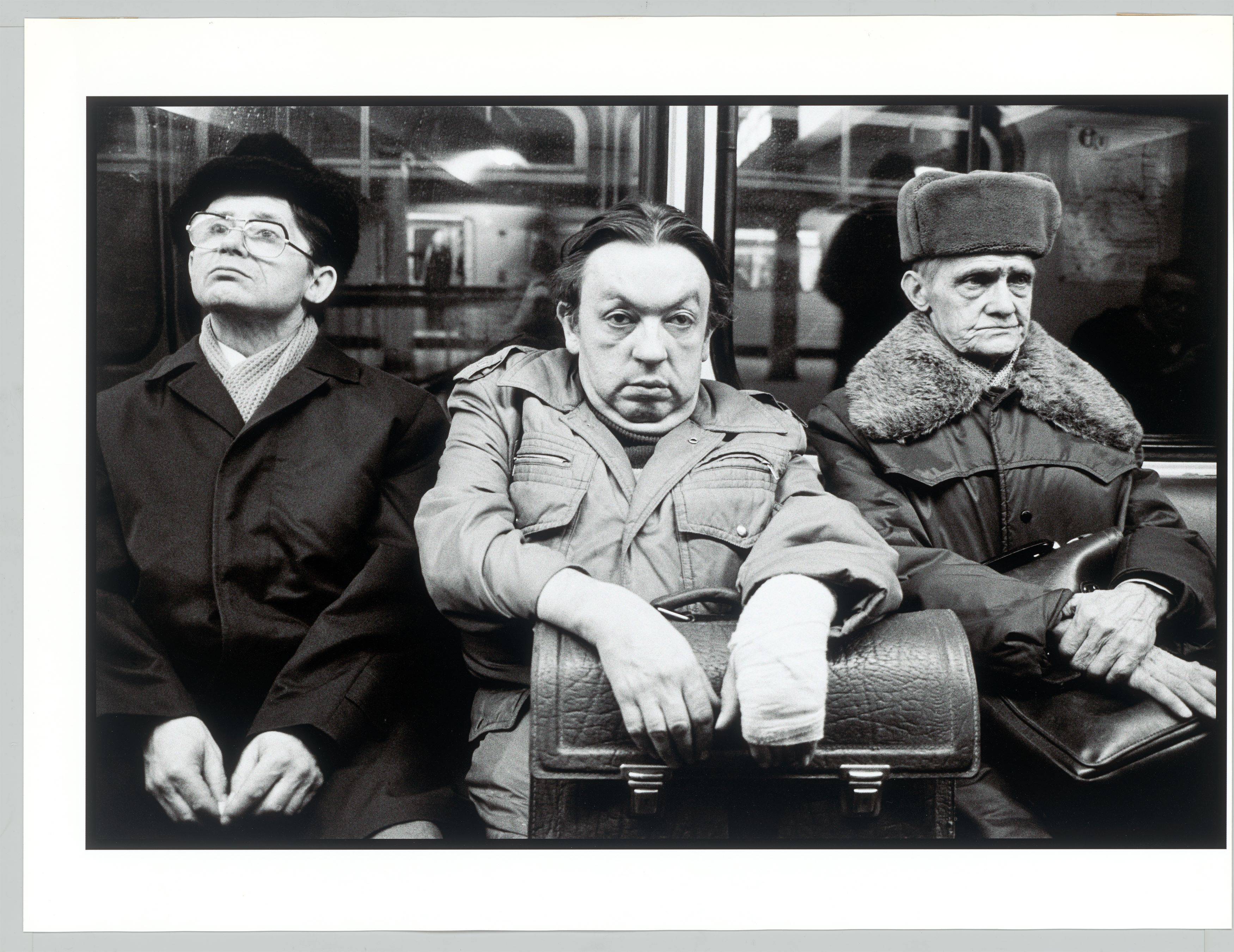 This picture shows the following artwork: Harald Hauswald. ”U-Bahn-Linie A” / Fest an der Panke. Each 1987.