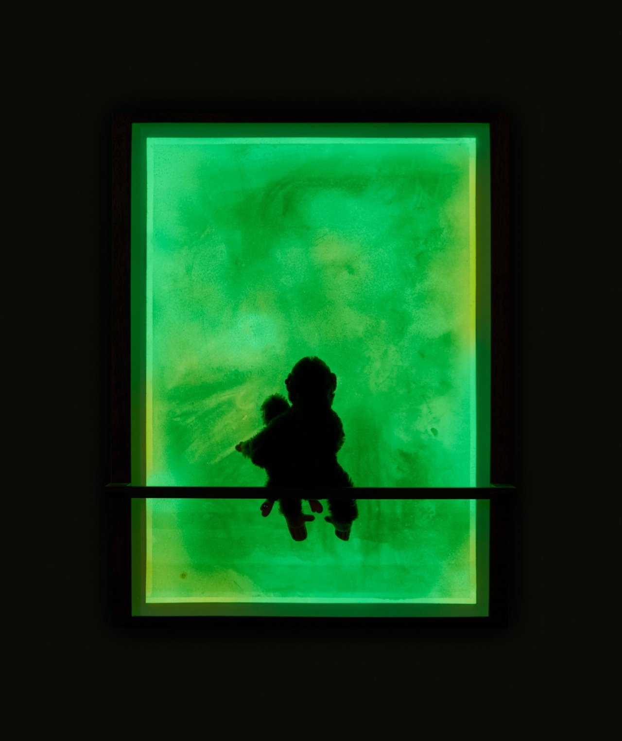 Auf diesem Bild ist das folgende Kunstwerk zu sehen: Philip Emde. „.. Let´s . Glow . Together .. “. 2021.