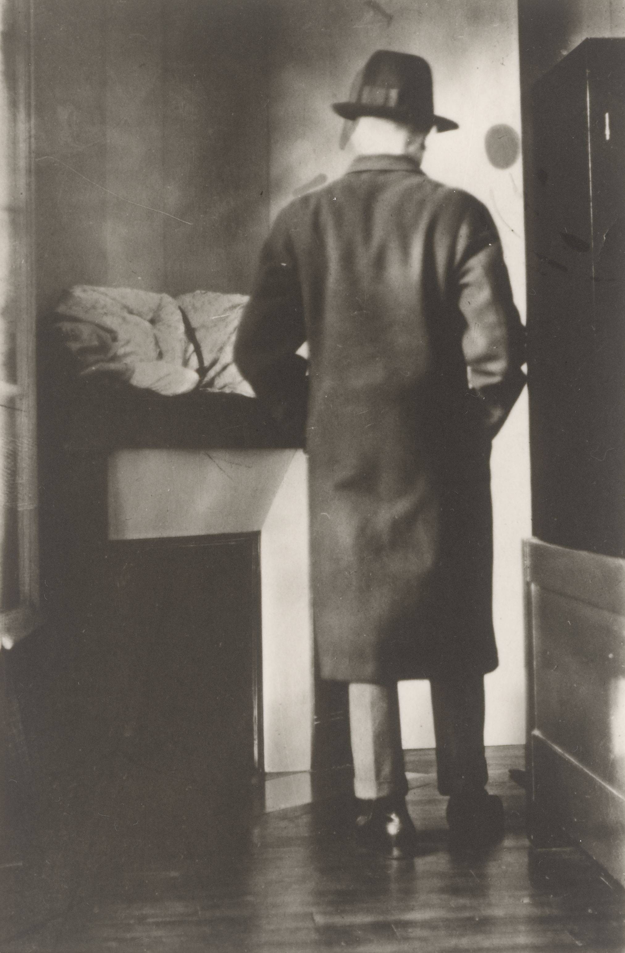 This picture shows the following artwork: René Magritte. La Fidélité des Images, 1928–1955.