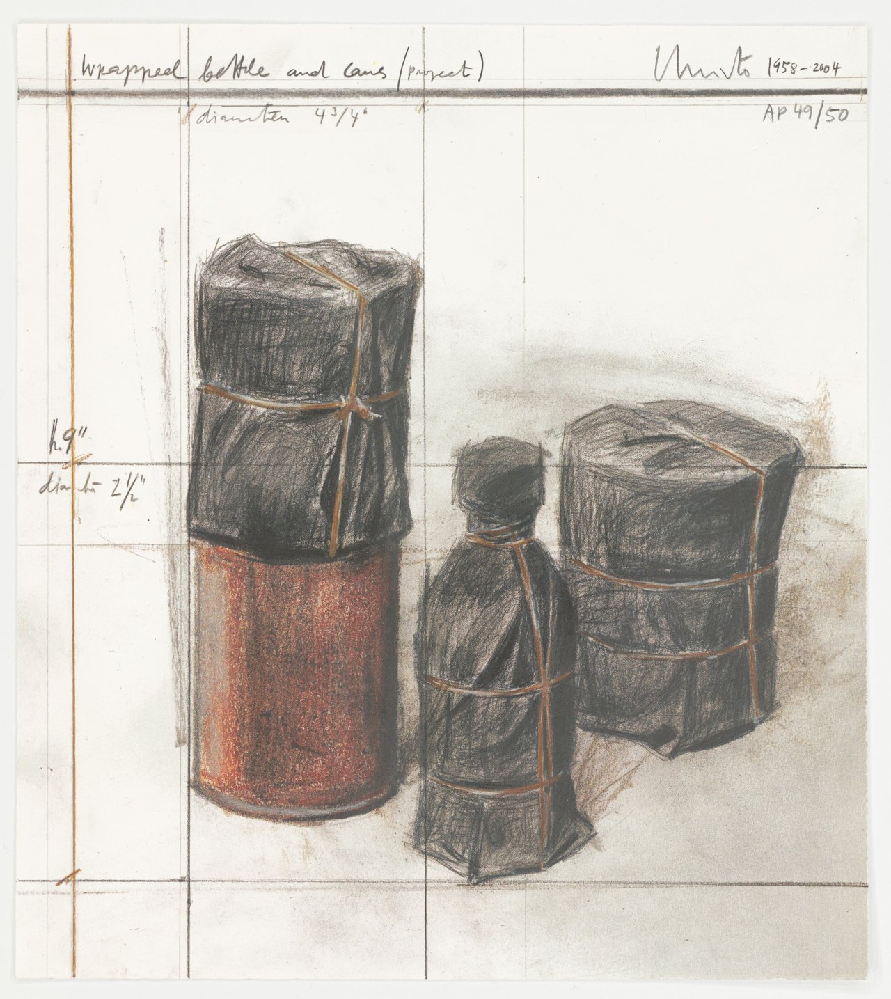 Auf diesem Bild ist das folgende Kunstwerk zu sehen:  Christo und Jeanne-Claude. „Wrapped Bottle and Cans Project“. 2004.