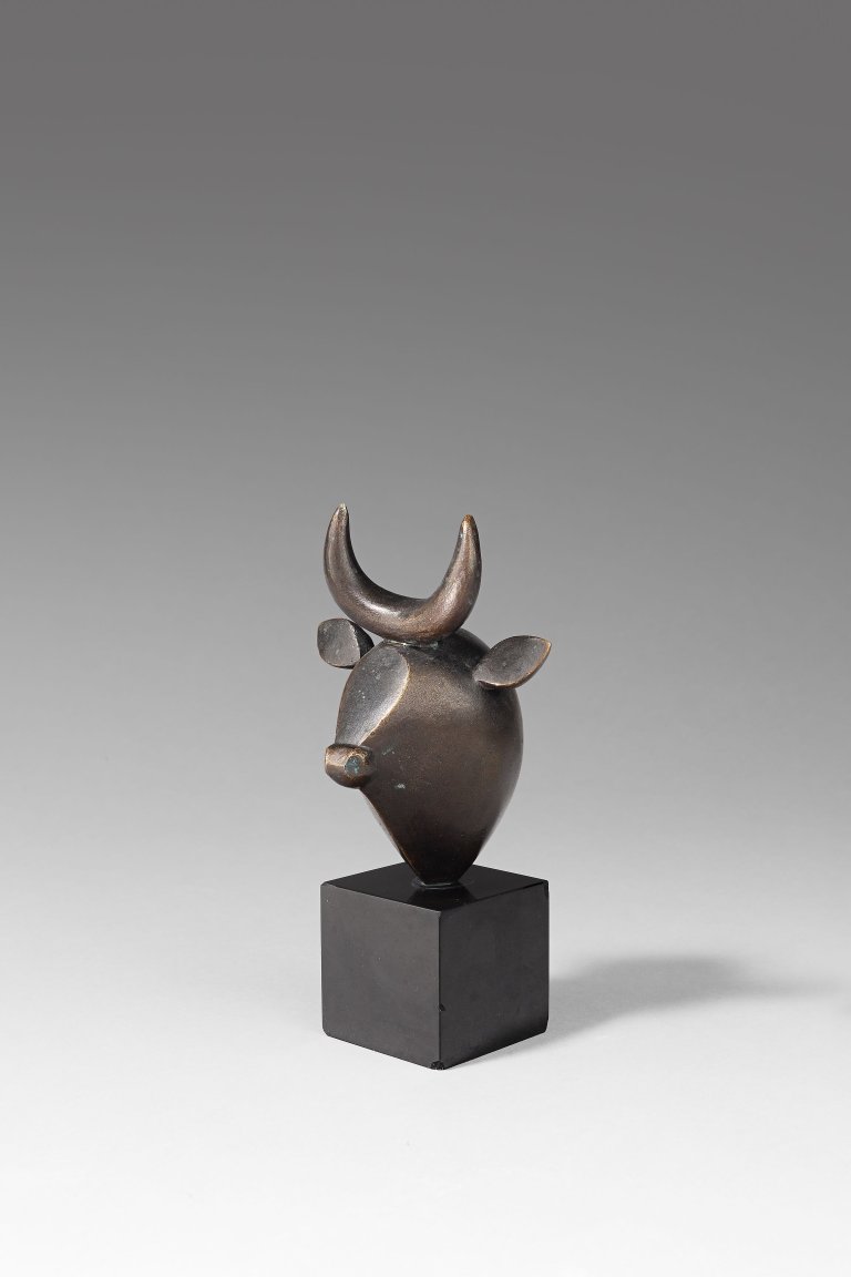 This picture shows the following artwork: Baltasar Lobo. ”Tête de taureau (Cabeza de toro)”. 1967/68.